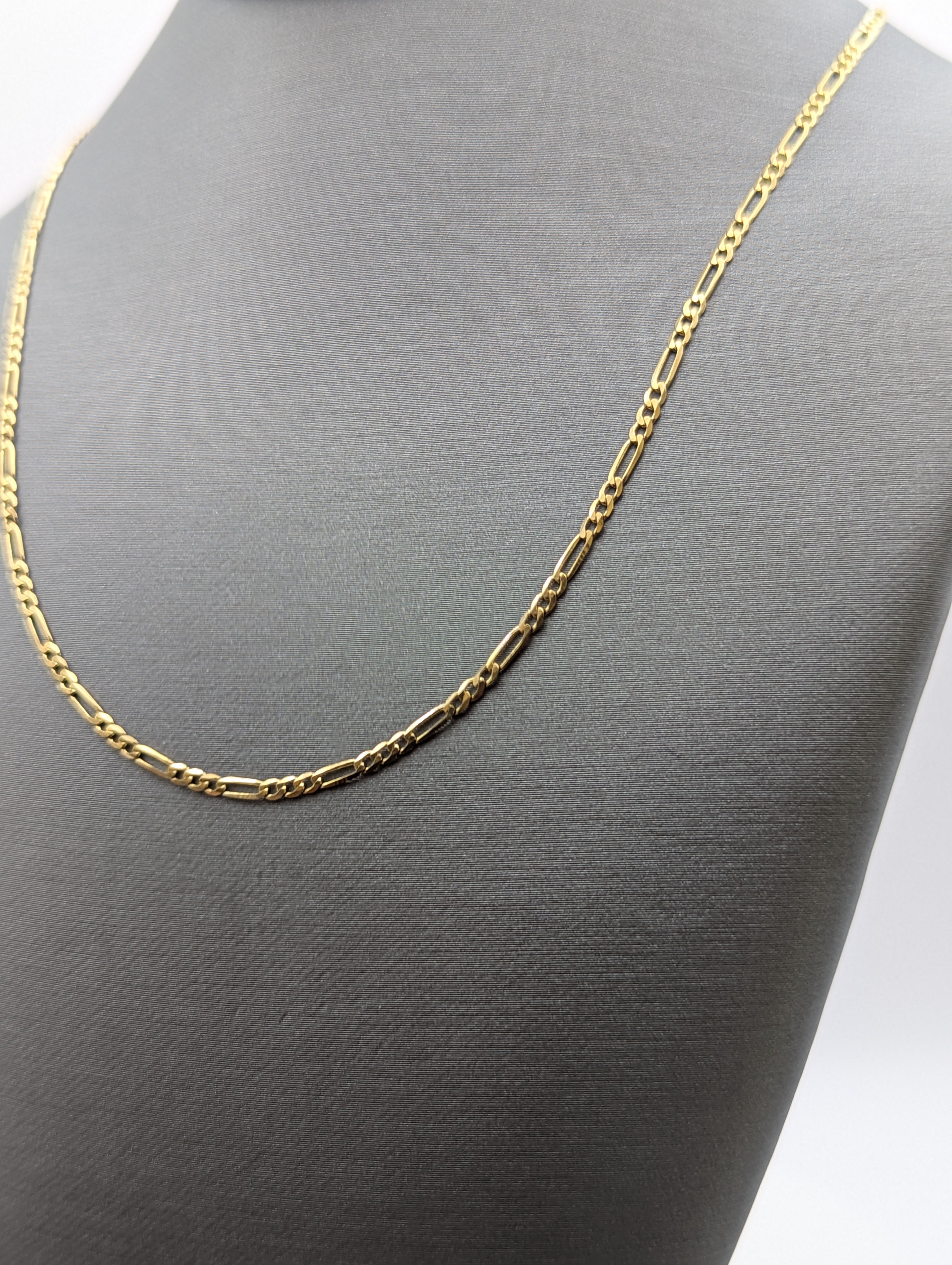 Cadena Fígaro de oro amarillo de 14K