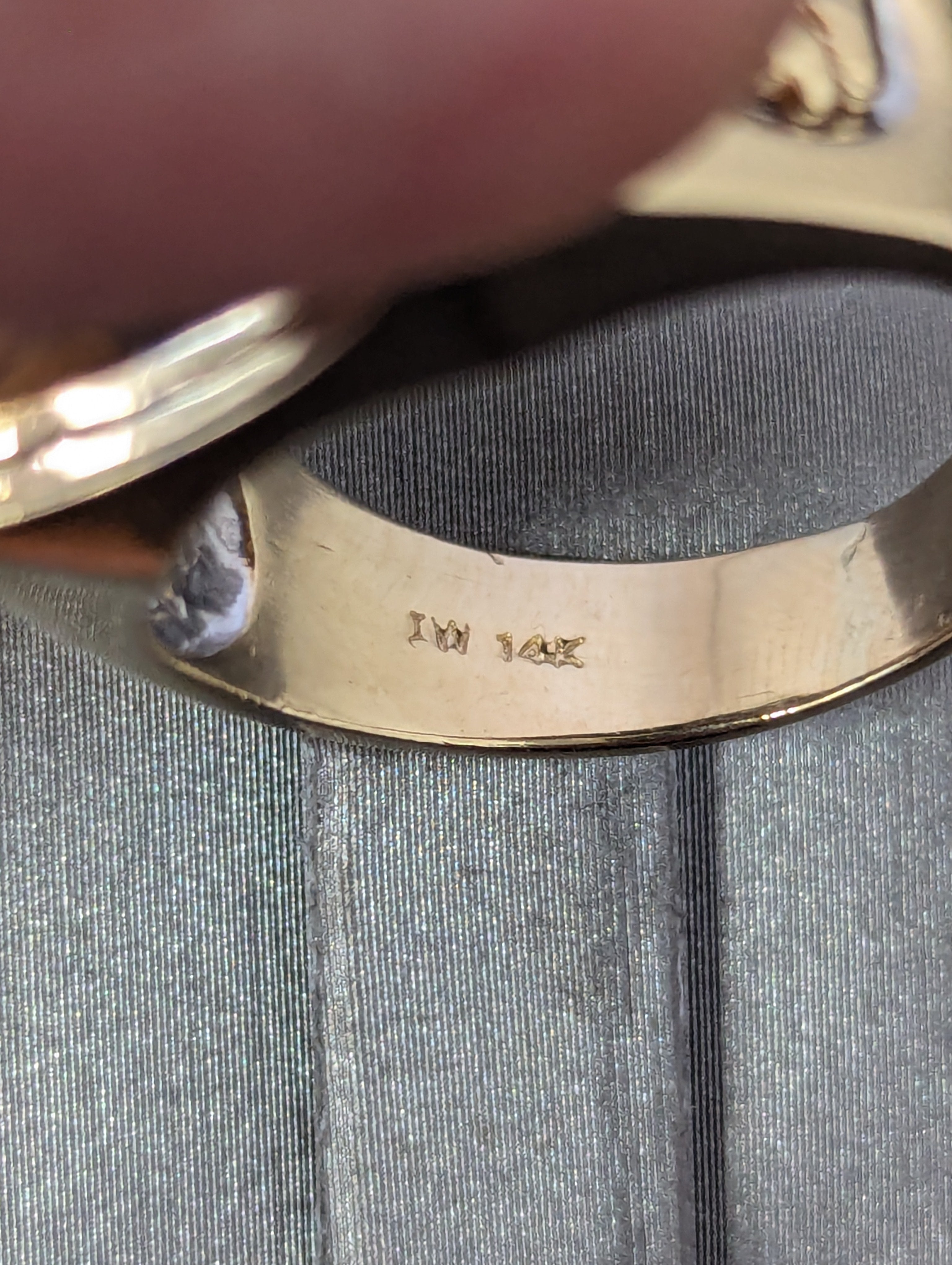 Anillo de dragón de circonitas cúbicas de dos tonos y 14K