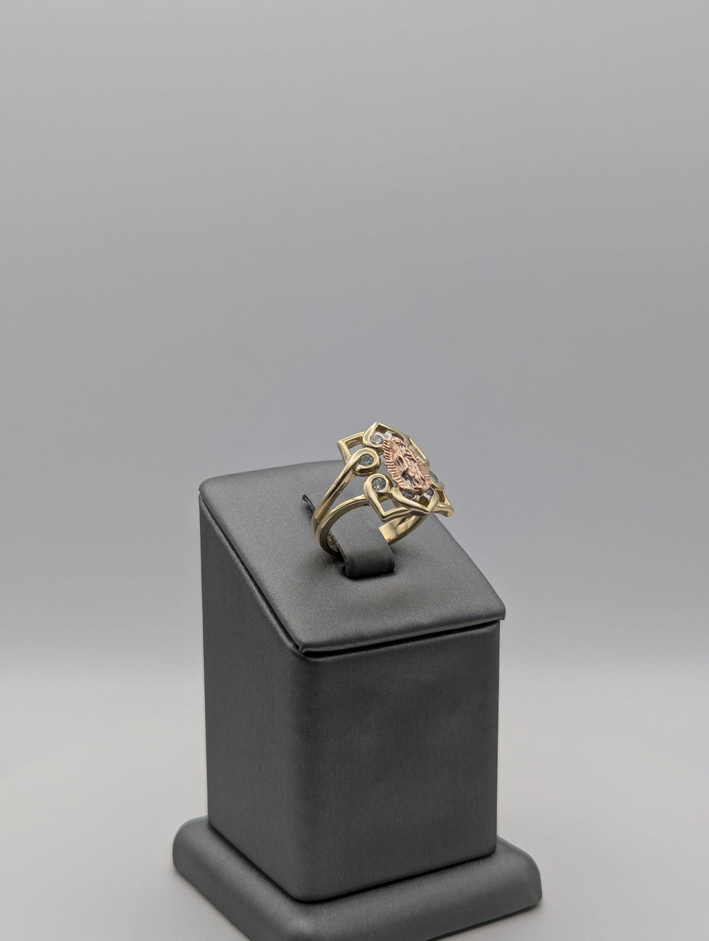 Anillo de 14K de oro amarillo/rosa con circonita de la Virgen María