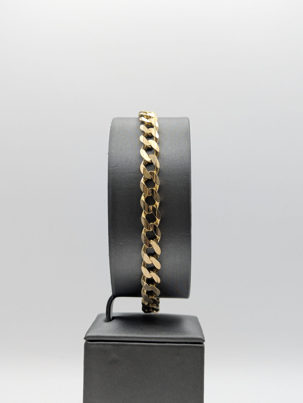 Pulsera de eslabones biselados de oro amarillo de 14 quilates