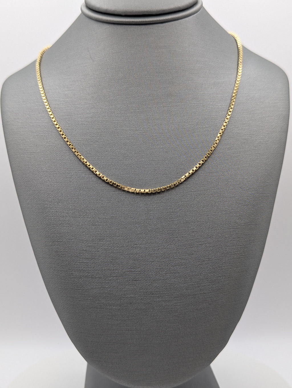 Cadena de caja de oro amarillo de 14K