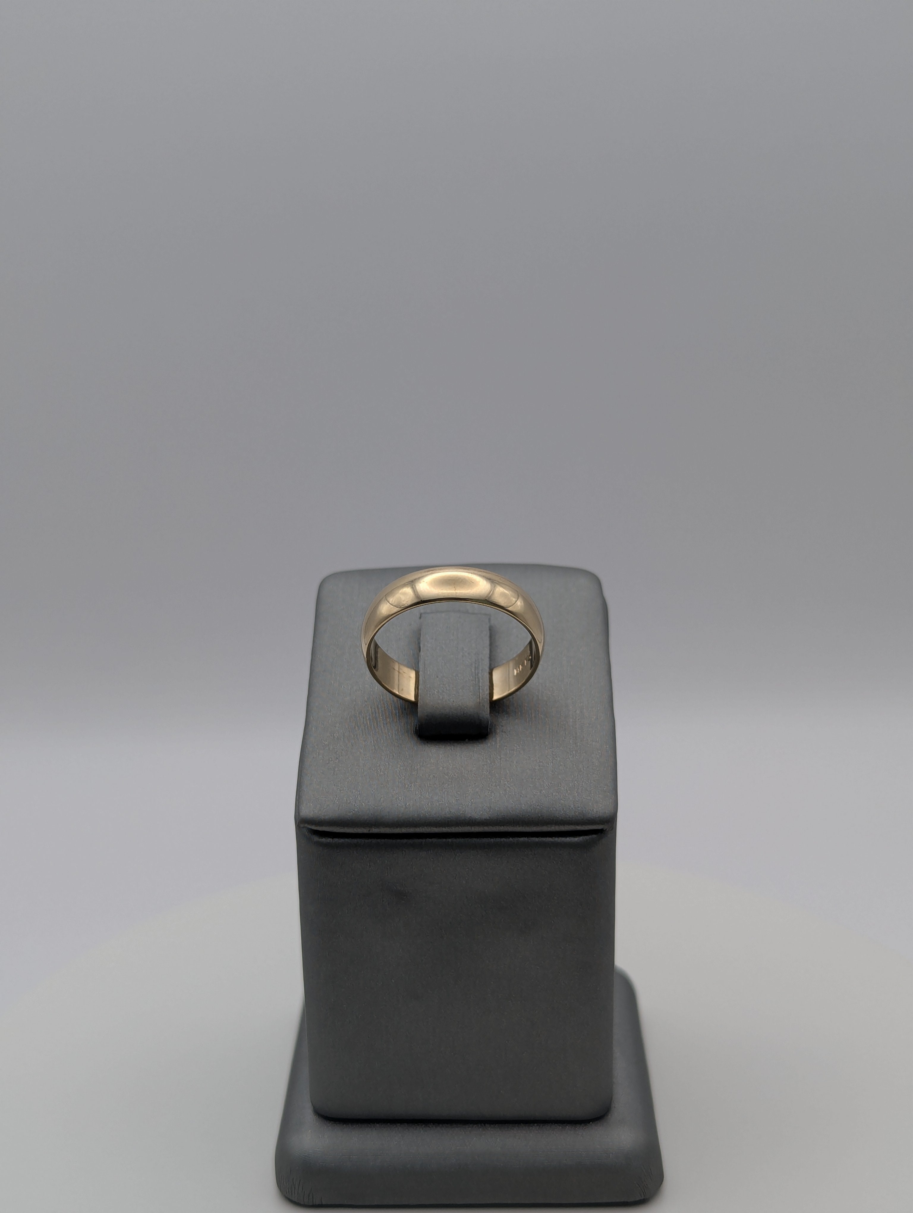 14K YG Wedding Band