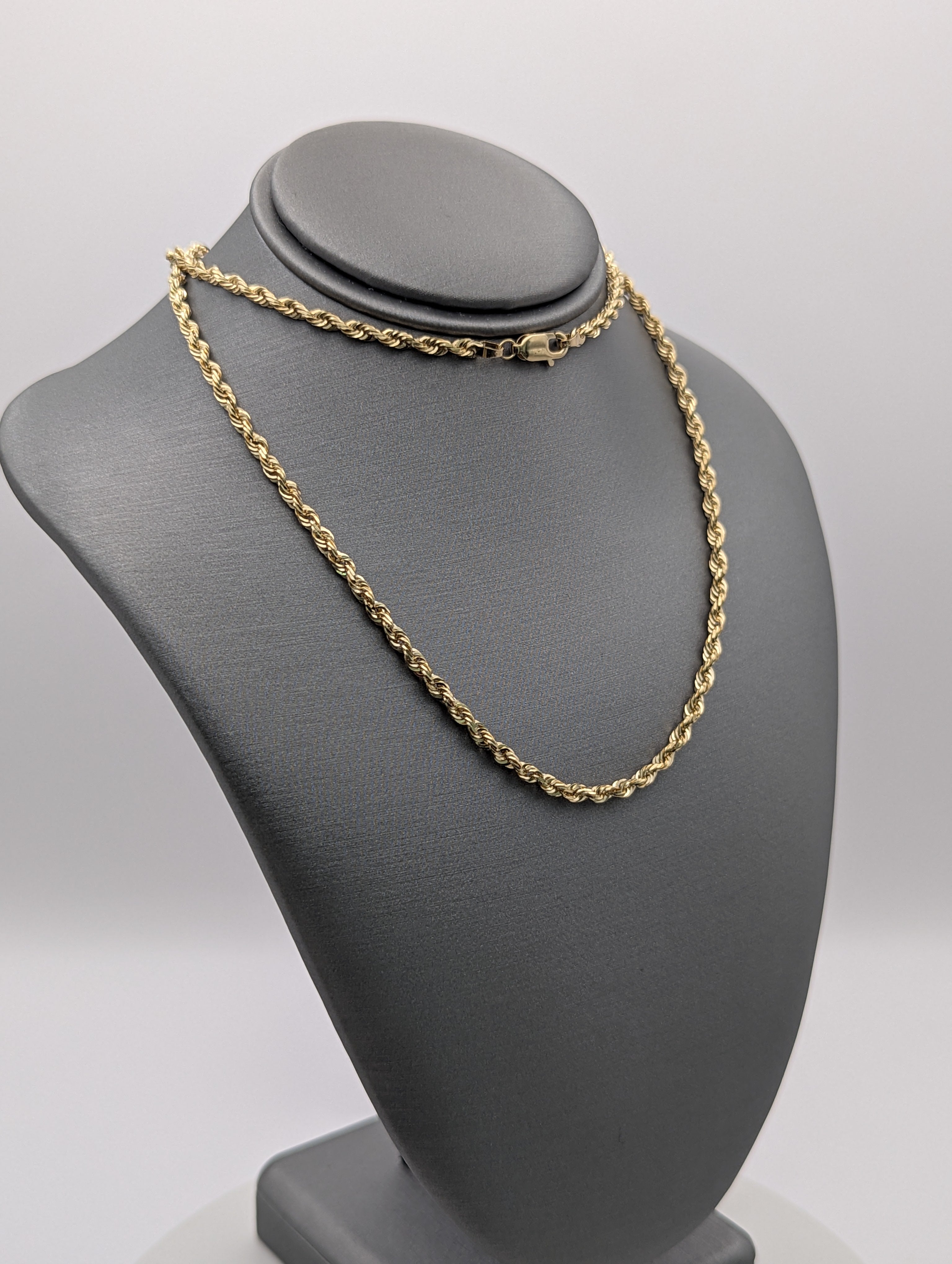 Cadena de cuerda sólida de oro amarillo de 14K