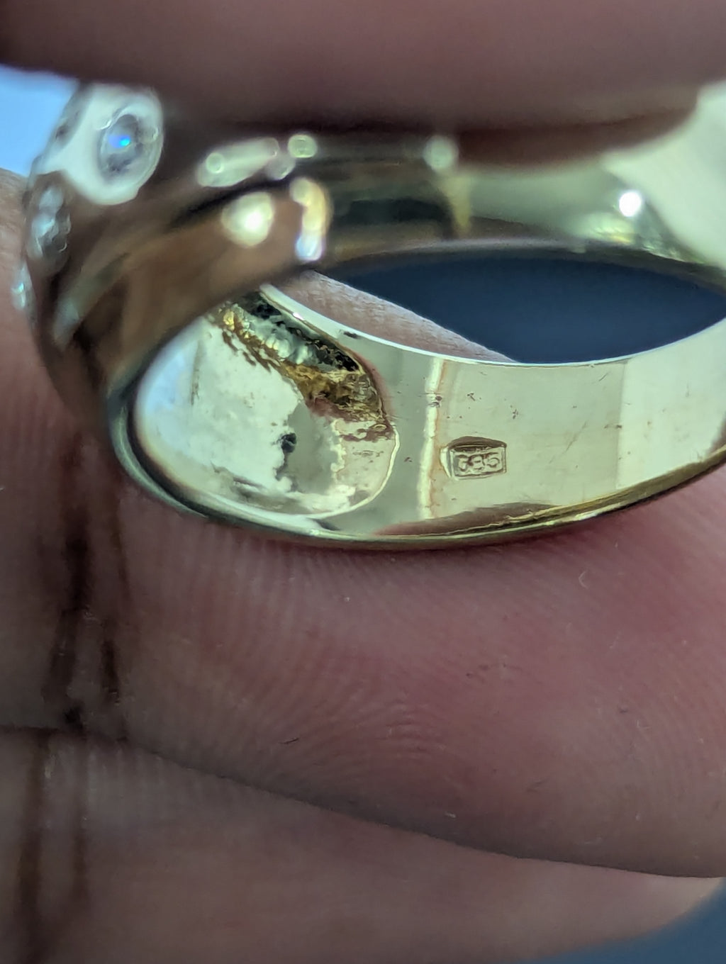 Anillo de circonita cúbica de oro blanco/amarillo de 14 quilates, dos tonos