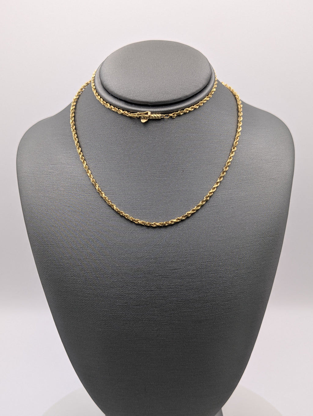Cadena de cuerda maciza de oro amarillo de 14K
