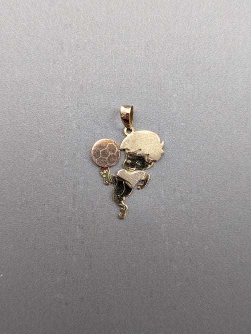 Colgante de niño de fútbol bicolor de 14K