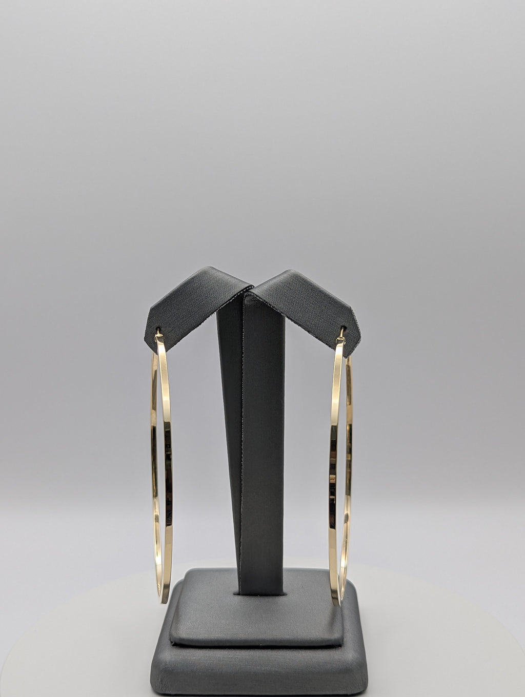 Aretes de oro amarillo de 14K