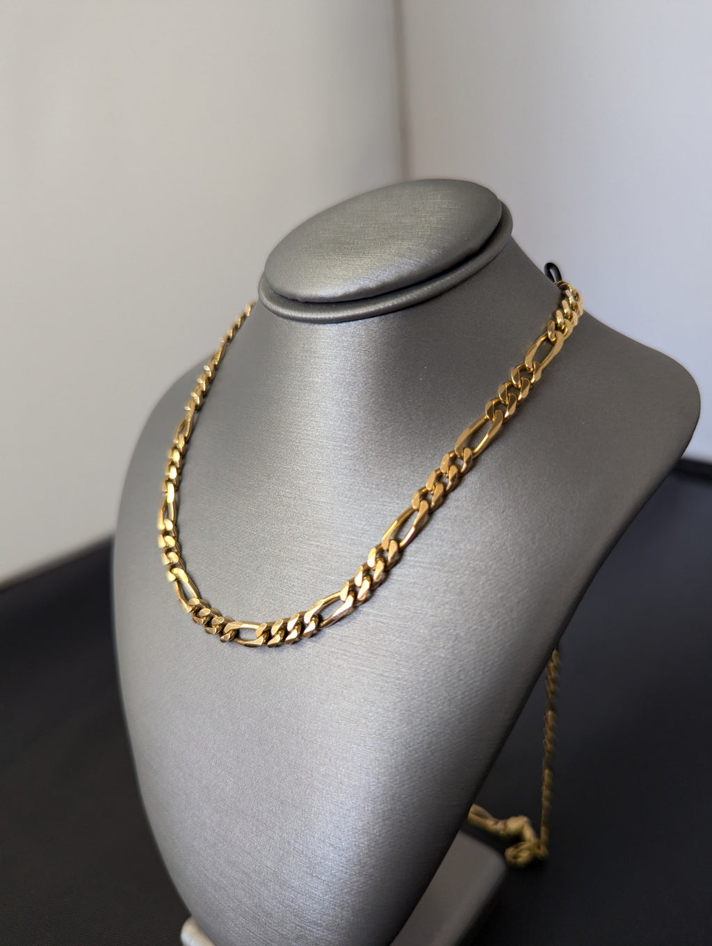 Cadena Figaro de oro amarillo de 14K