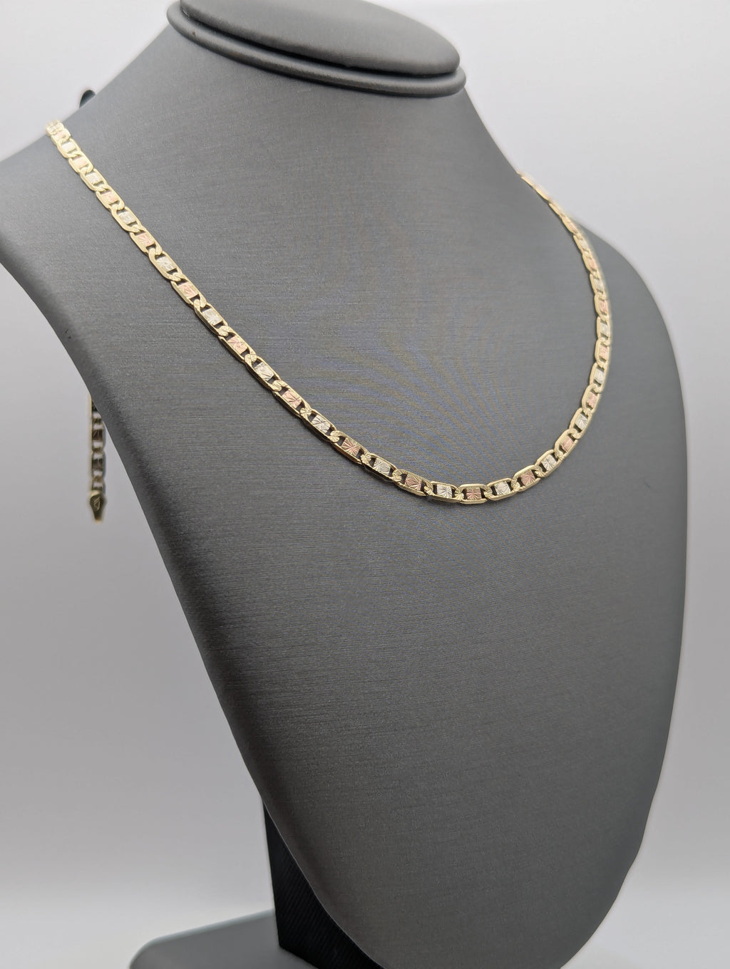 Cadena Valentino de 14K