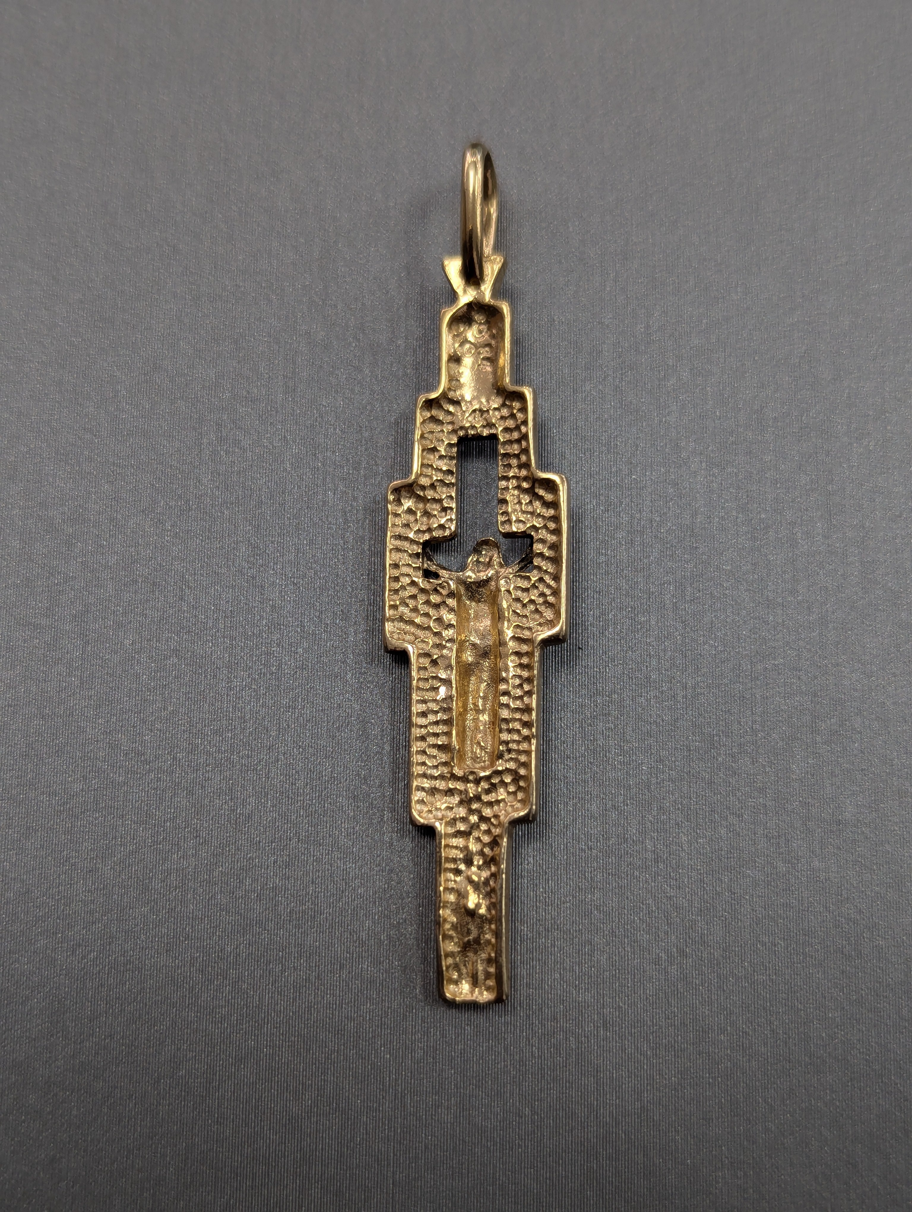 Colgante Crucifijo de Oro Amarillo de 14K