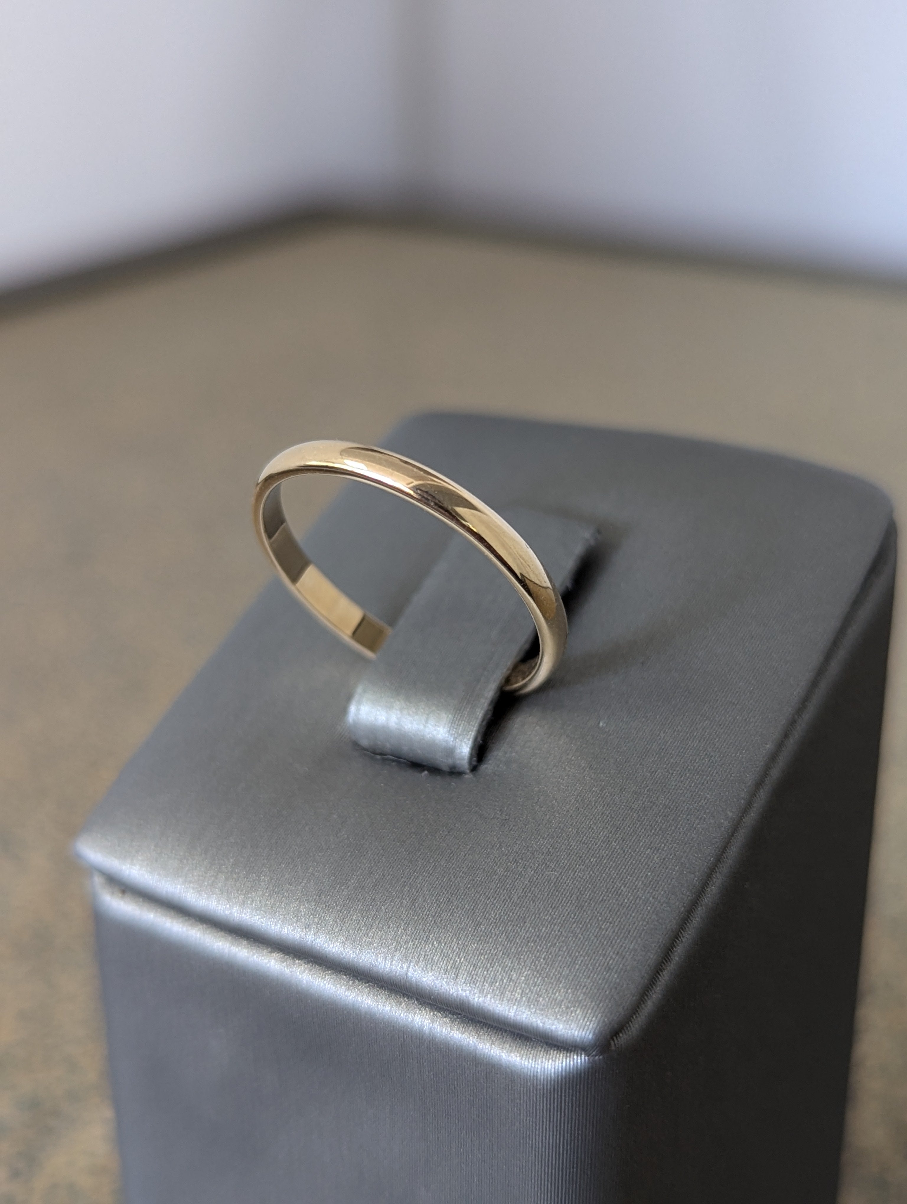 Anillo de boda de oro de 14 quilates