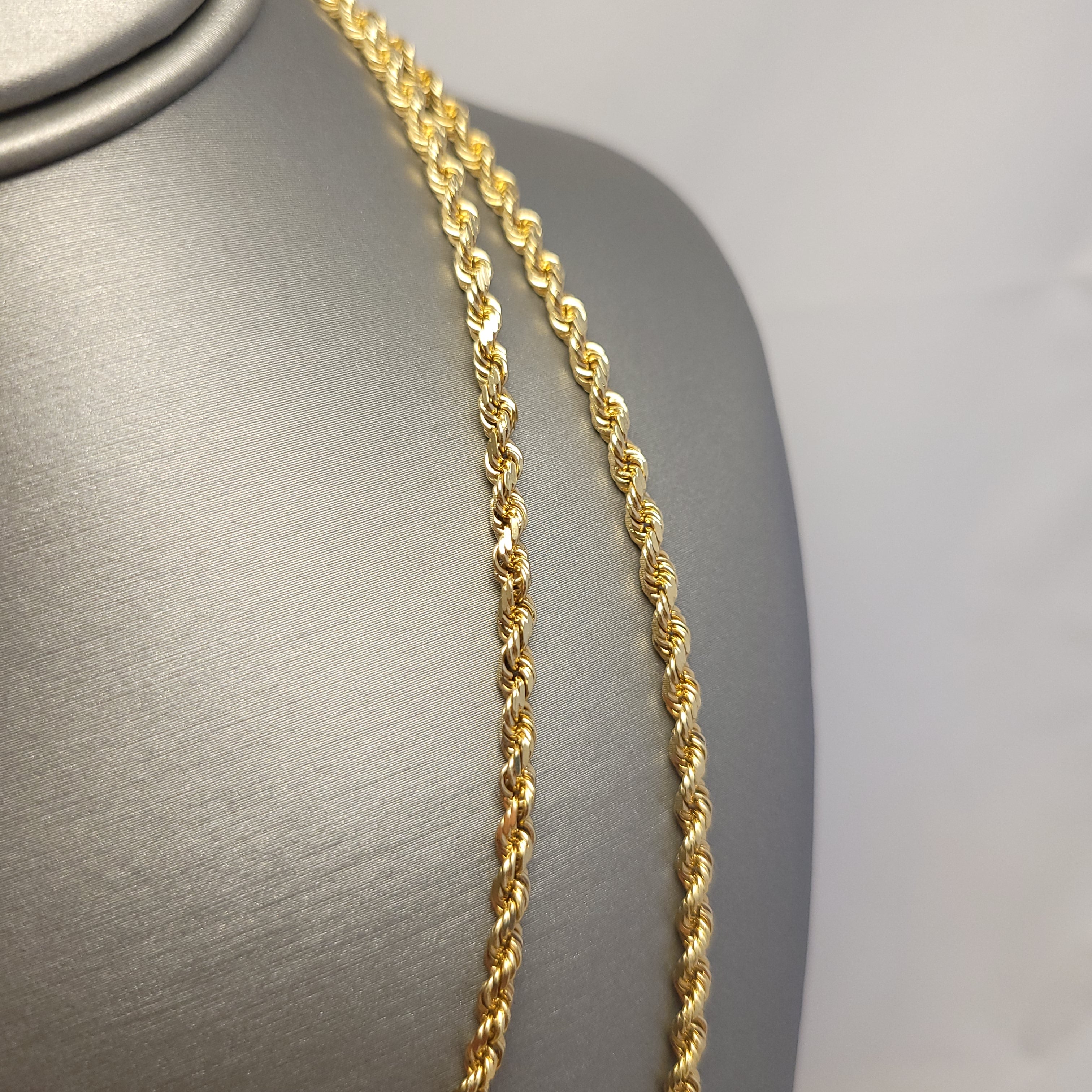 Cadena de cuerda maciza de oro amarillo de 14 quilates