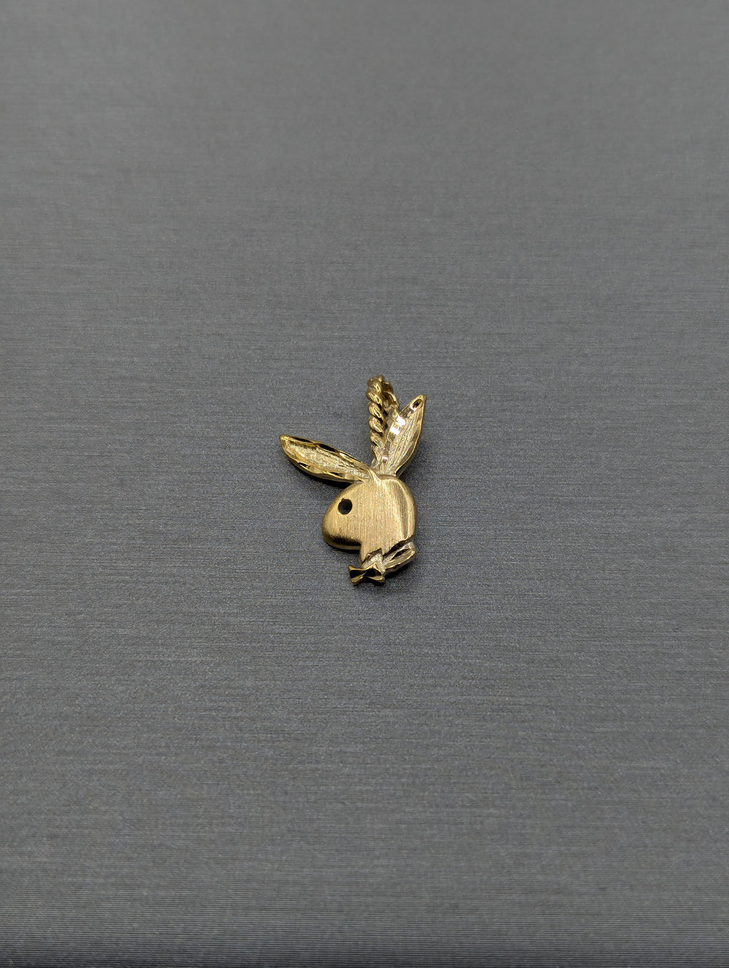 Colgante de Conejita Playboy de Oro Amarillo de 14K