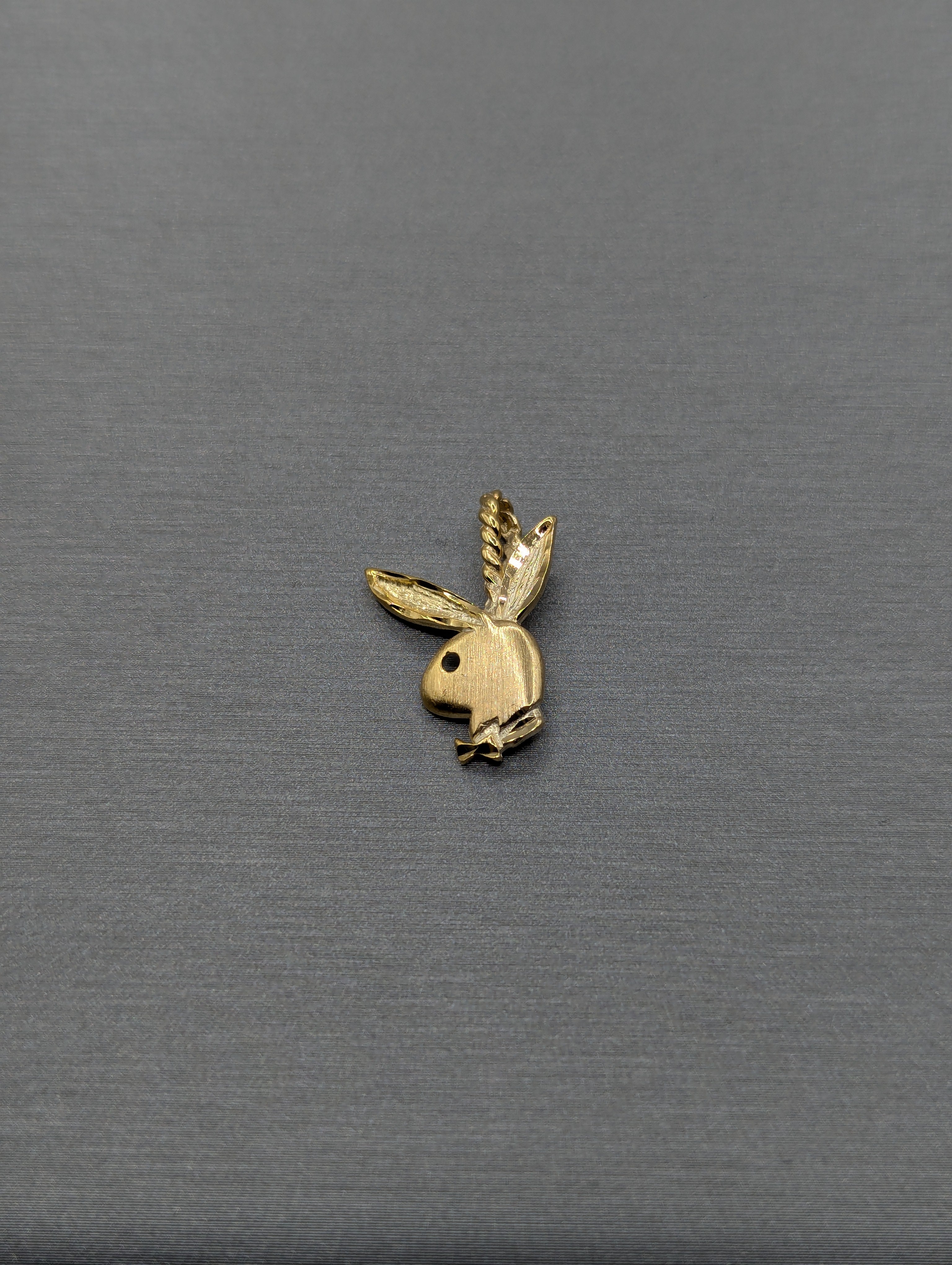 14K YG Playboy Bunny Pendant