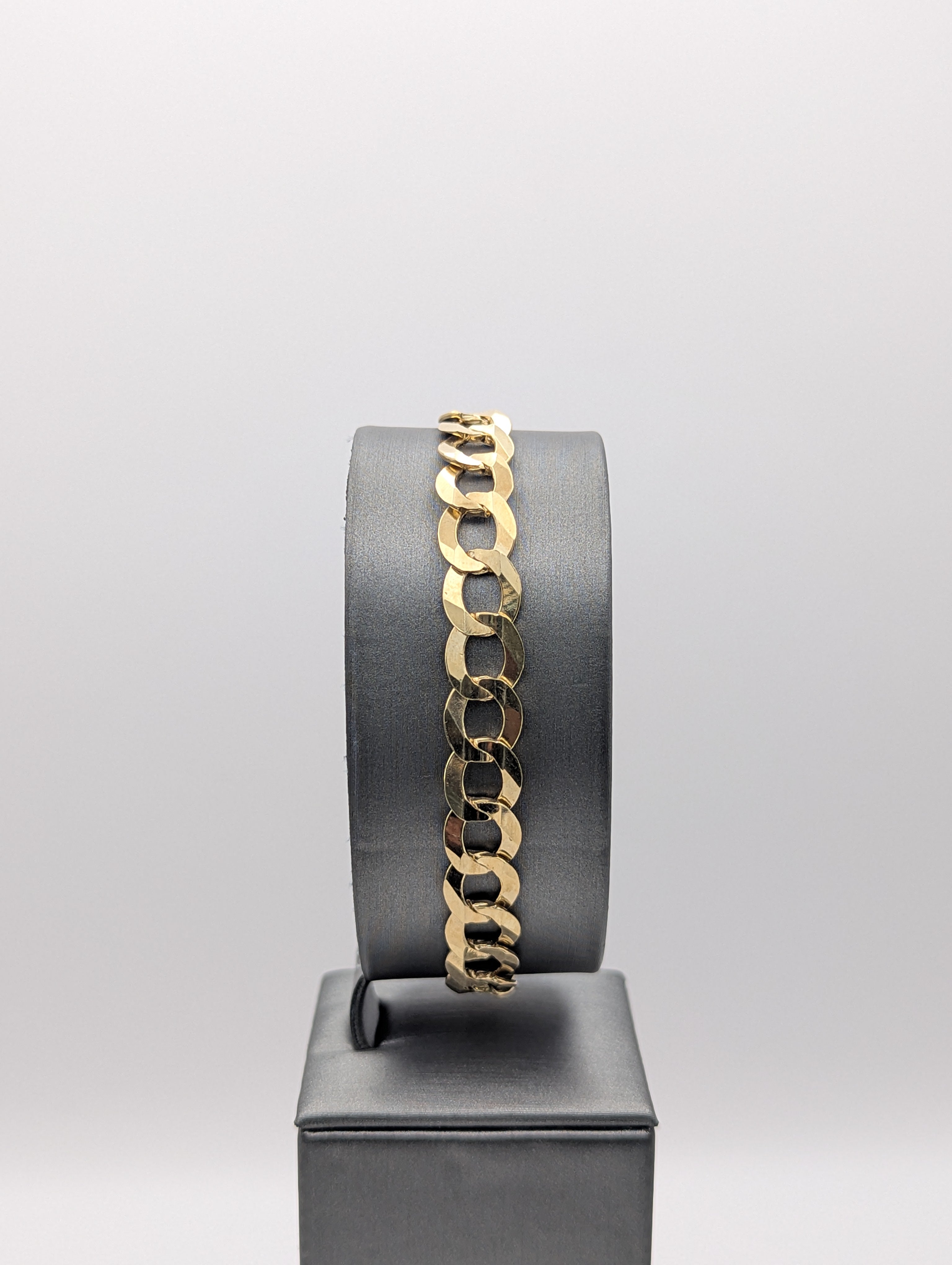 Pulsera eslabones cubanos 14K oro amarillo