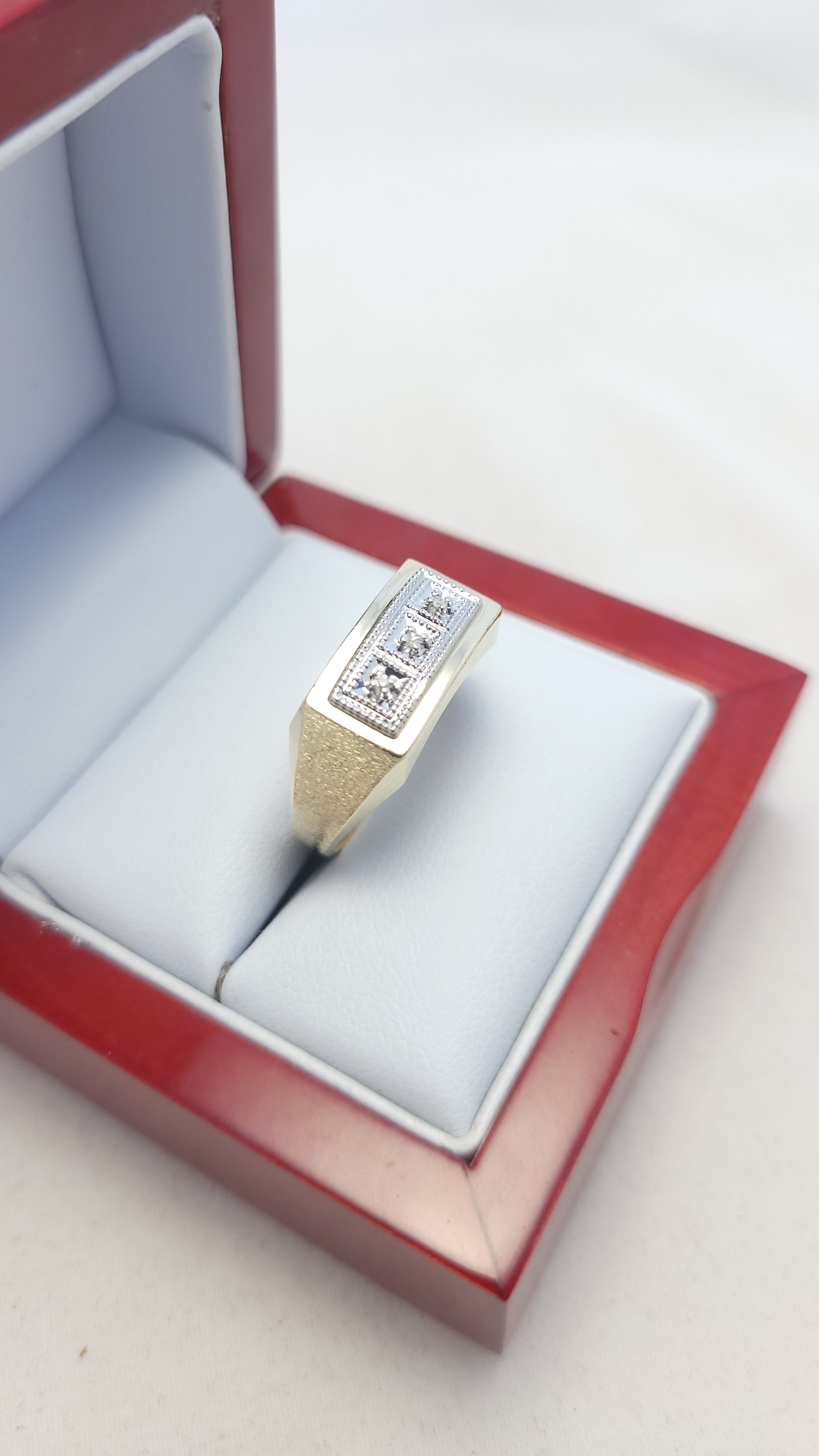 10K YG Men's Diamond Ring