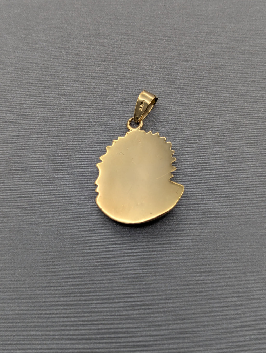Colgante de cabeza de Jesús de oro amarillo de 14K