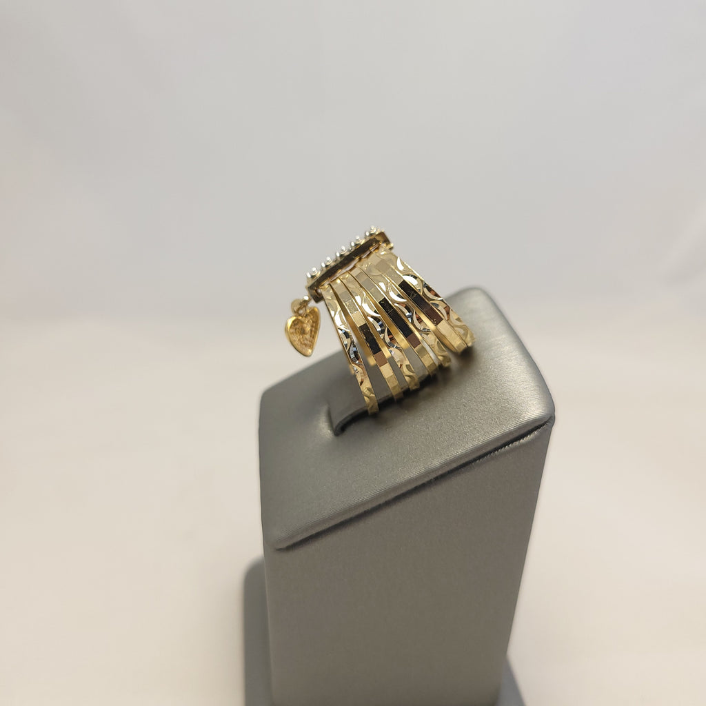 Anillo multi-corazones colgantes de oro amarillo de 14K