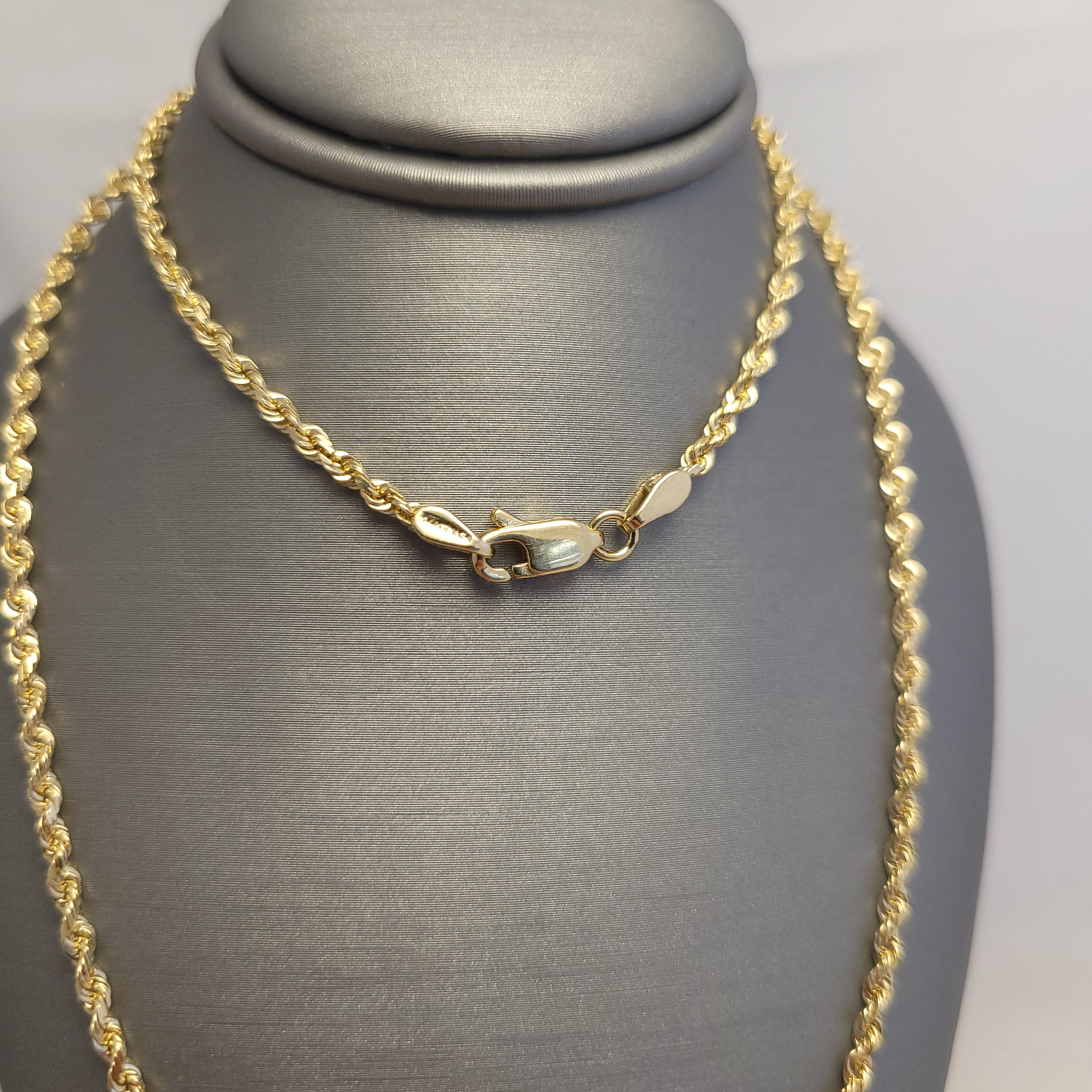Cadena de oro macizo de 14K en estilo cuerda