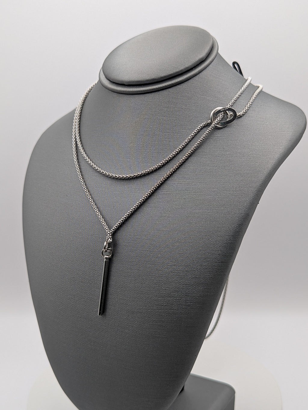 Collar Ajustable Fantasía de Oro Blanco de 14K