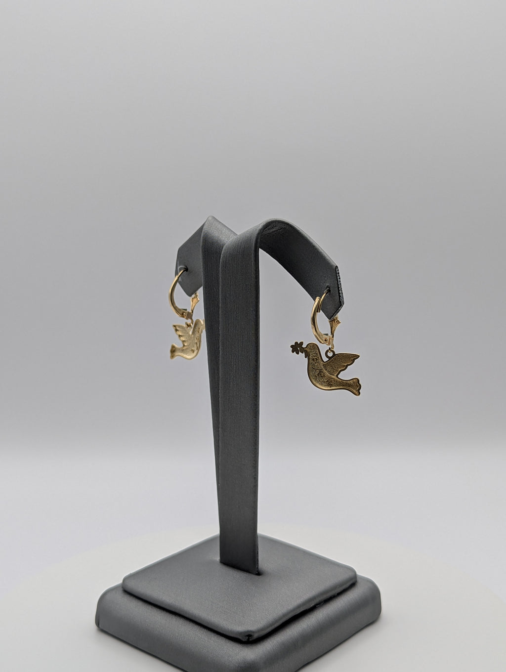 Pendientes Paloma de Oro Amarillo de 14K con Corte Diamantado