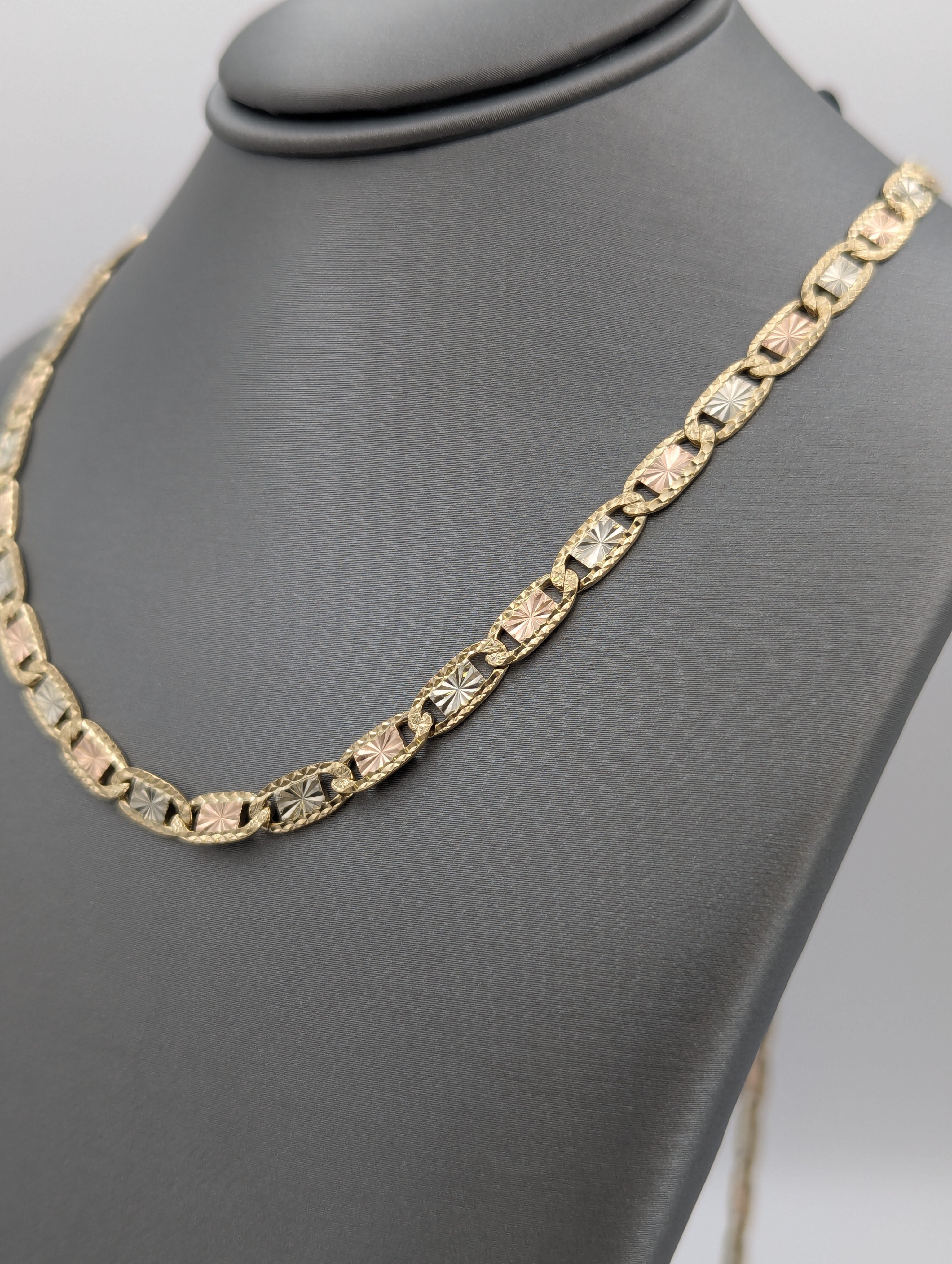 Cadena Valentino de 14K
