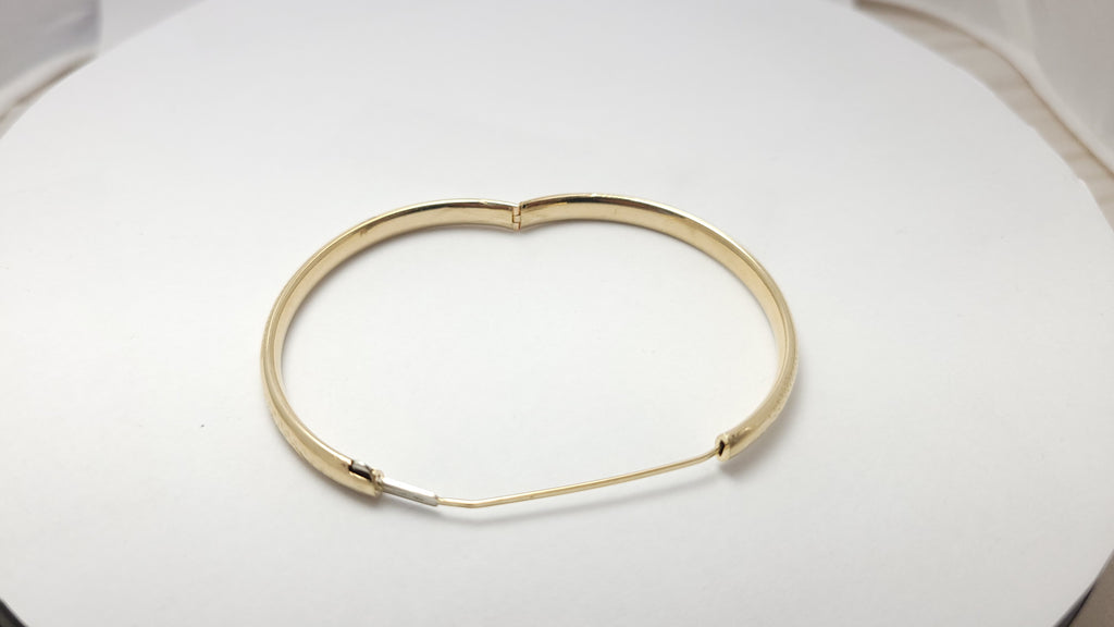 10K YG Dia-Cut Bangle