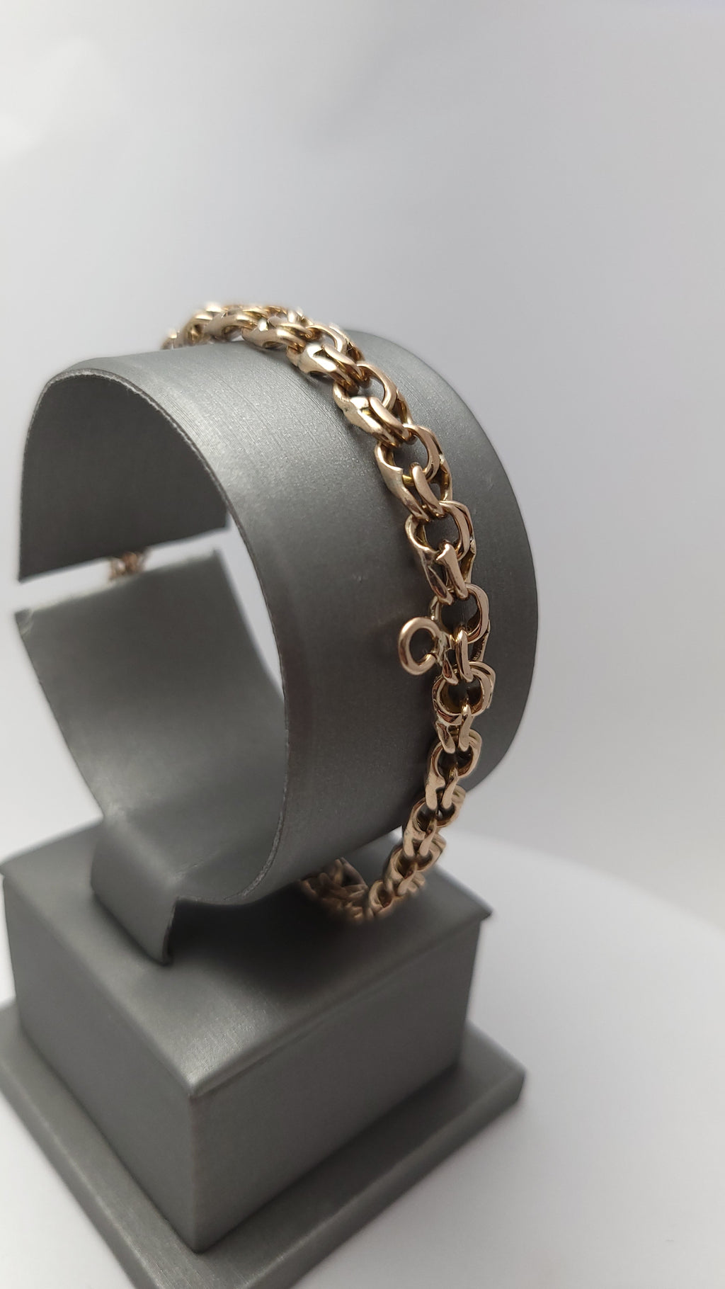 Pulsera de oro rosa de 10K