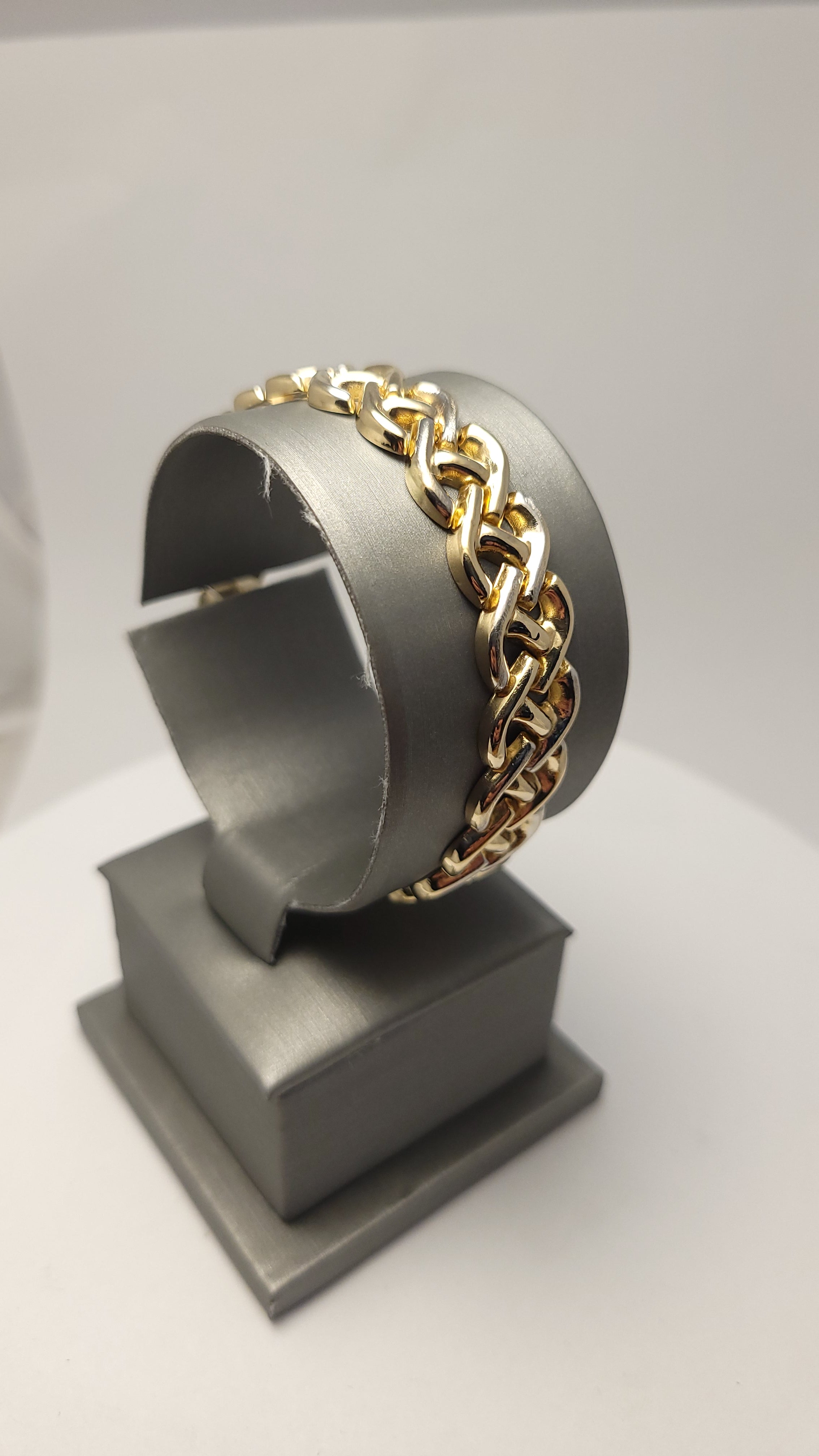 14K YG Gucci Bracelet