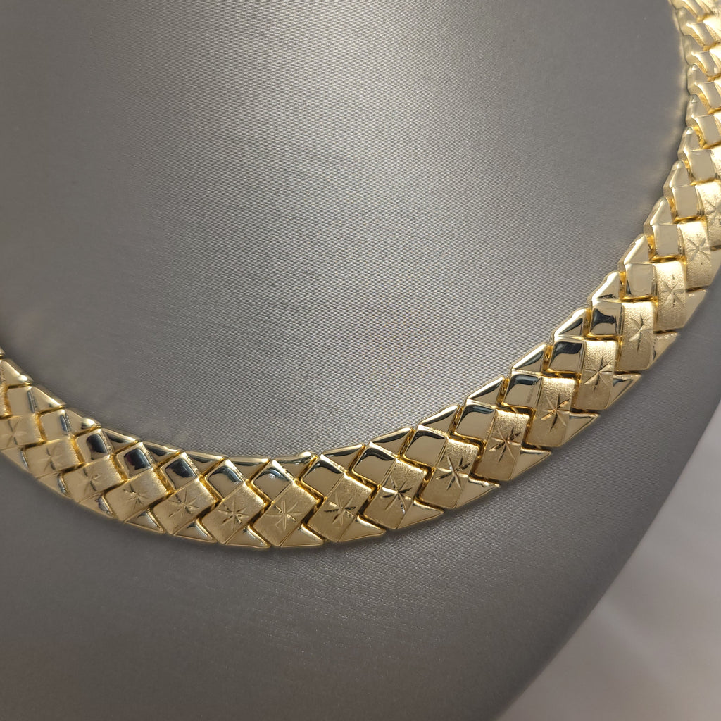Cadena texturizada de oro amarillo de 14K