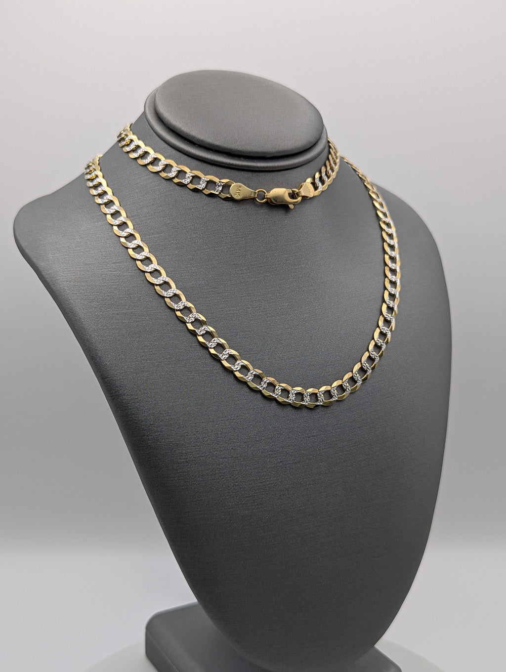 Cadena Curb Dia-Cut de 14K