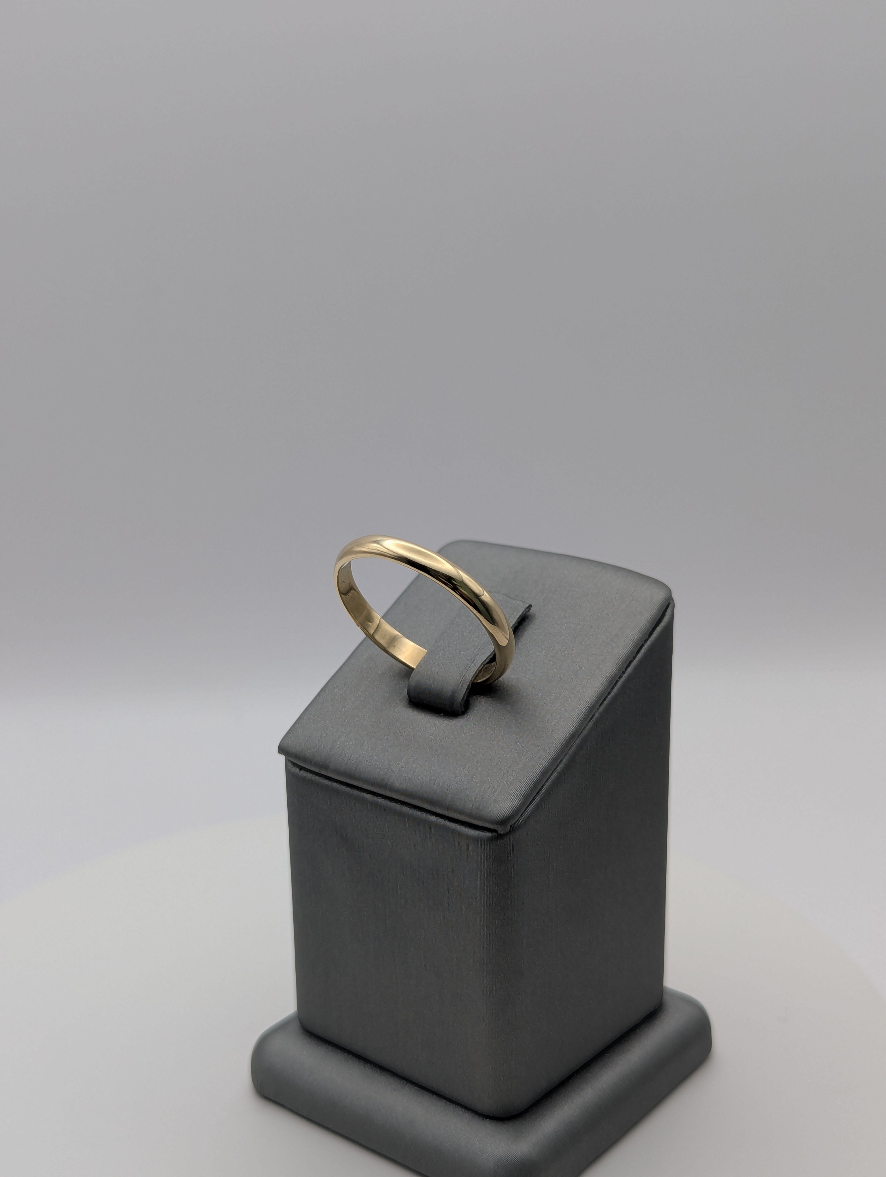 14K YG Wedding Band