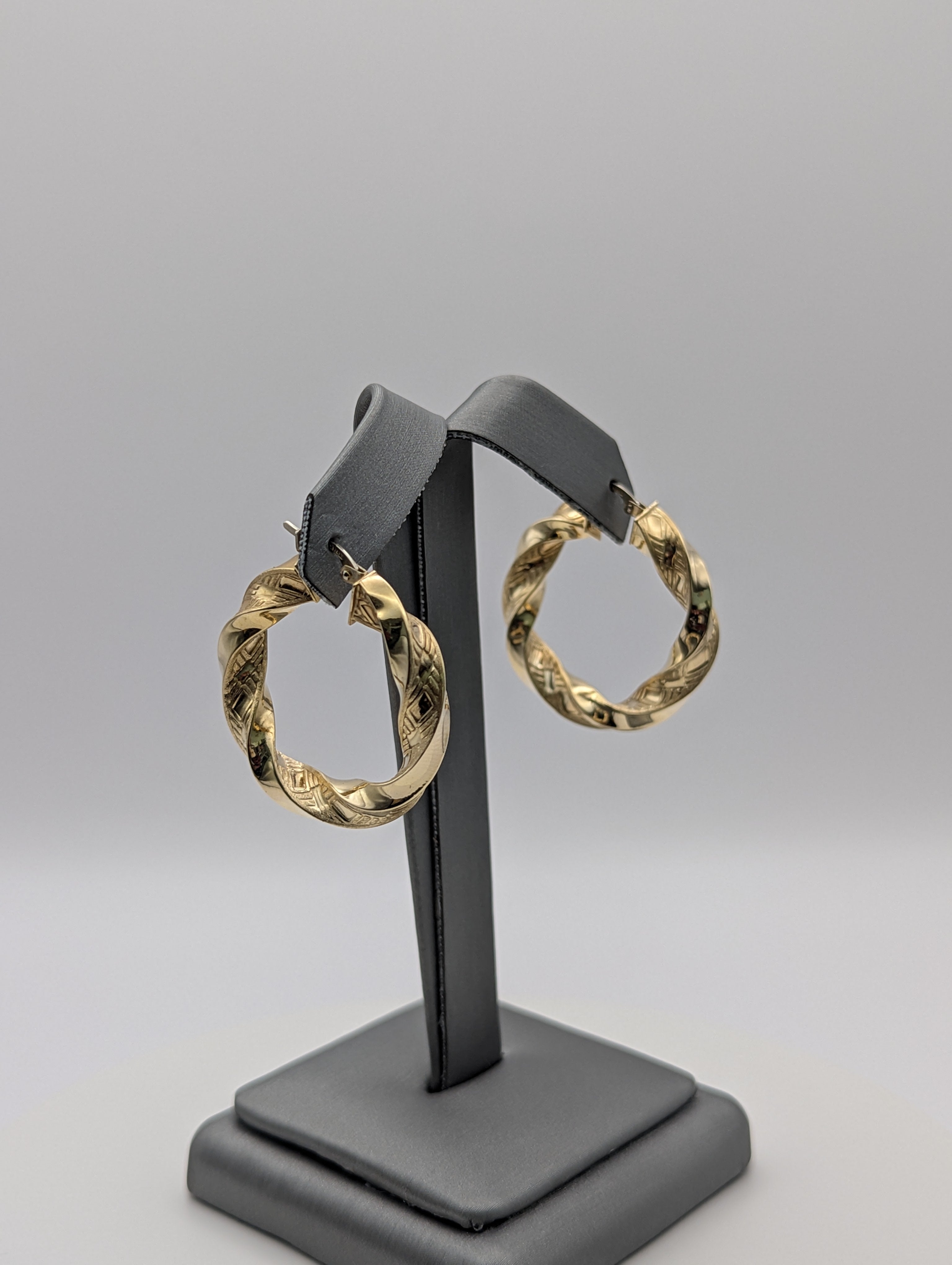 14K YG Fancy Twisted Satin Hoop Earrings