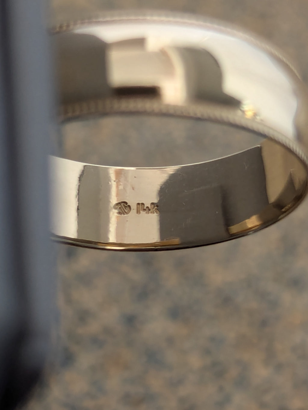 Anillo de boda de 14K