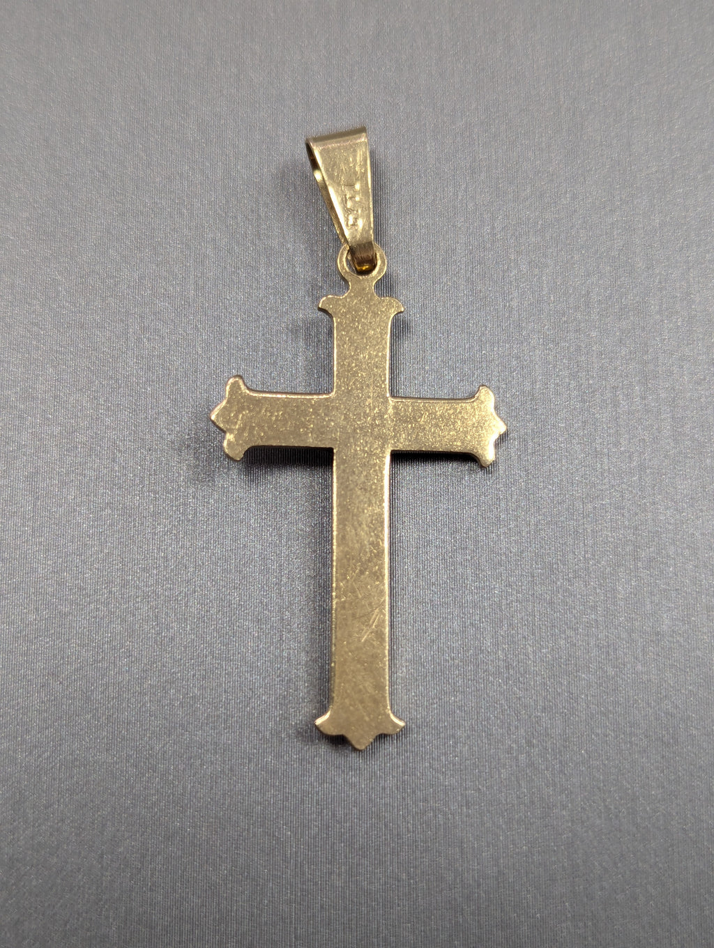 Colgante Crucifijo Bicolor de Oro de 14K
