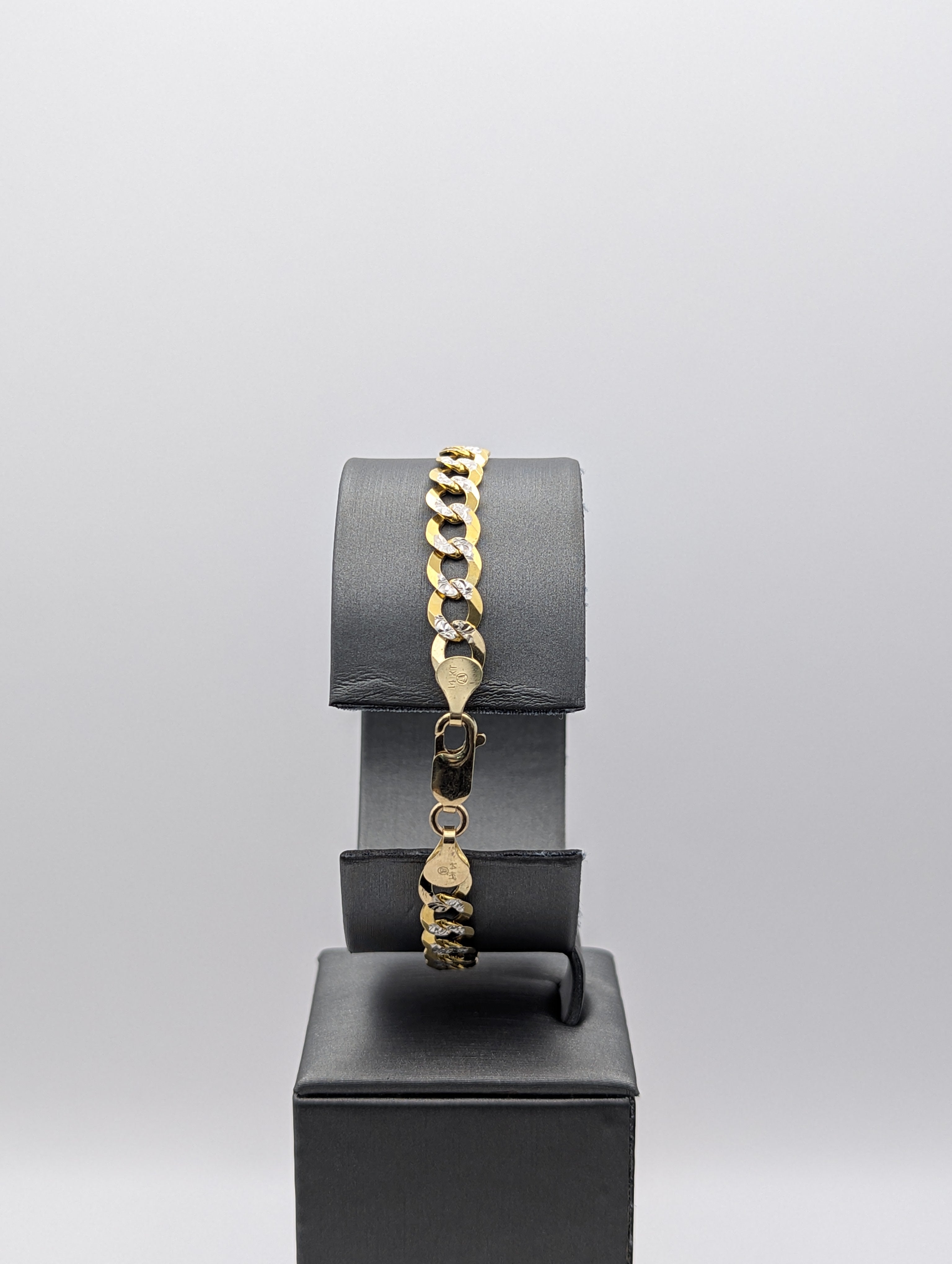 Pulsera de eslabones tipo barbada diamantada de 14K