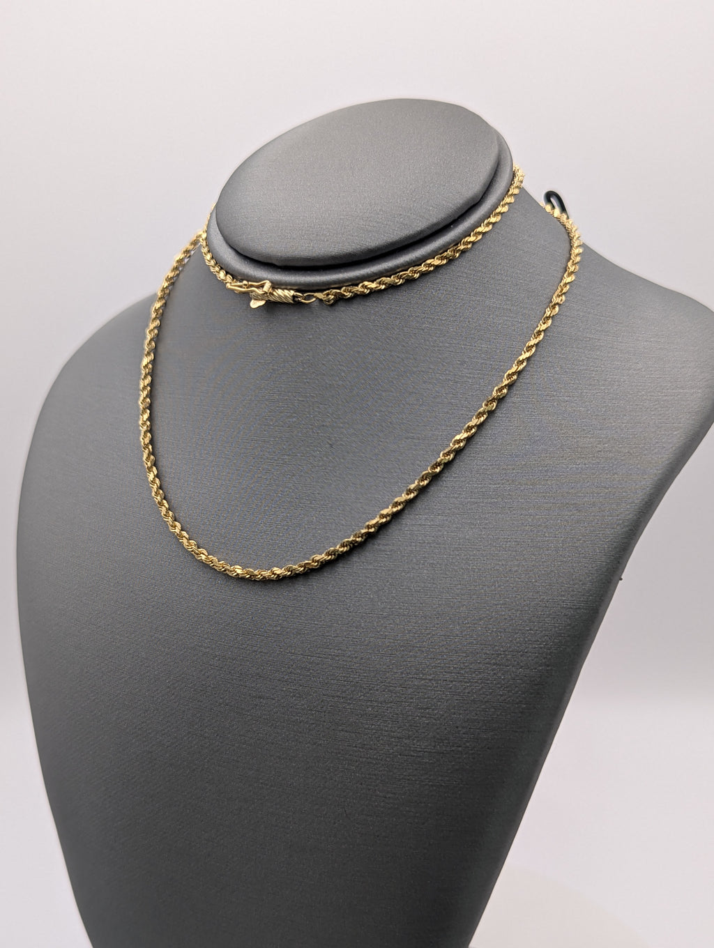 Cadena de cuerda maciza de oro amarillo de 14K