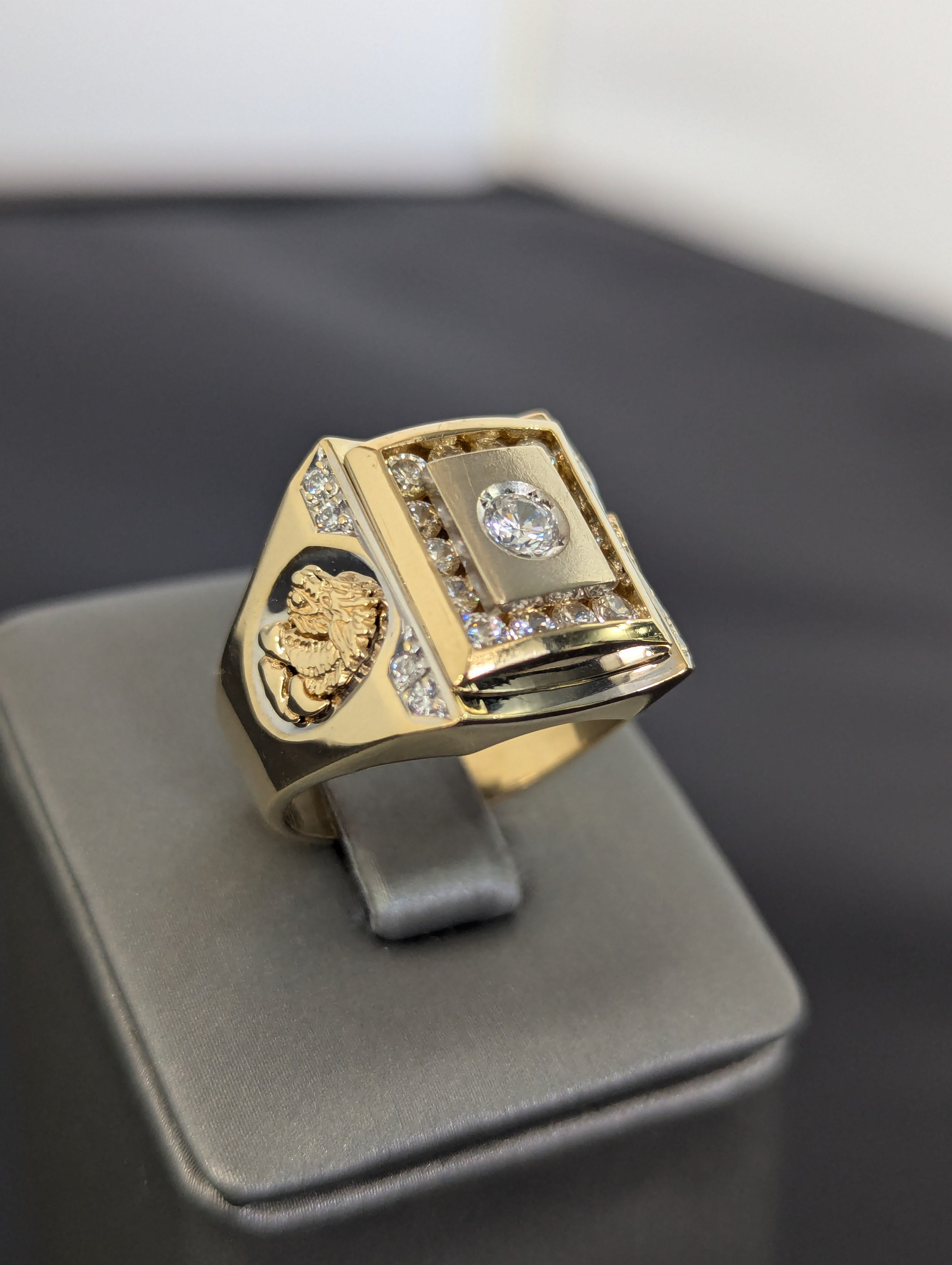 Anillo de dragón de circonitas cúbicas de dos tonos y 14K