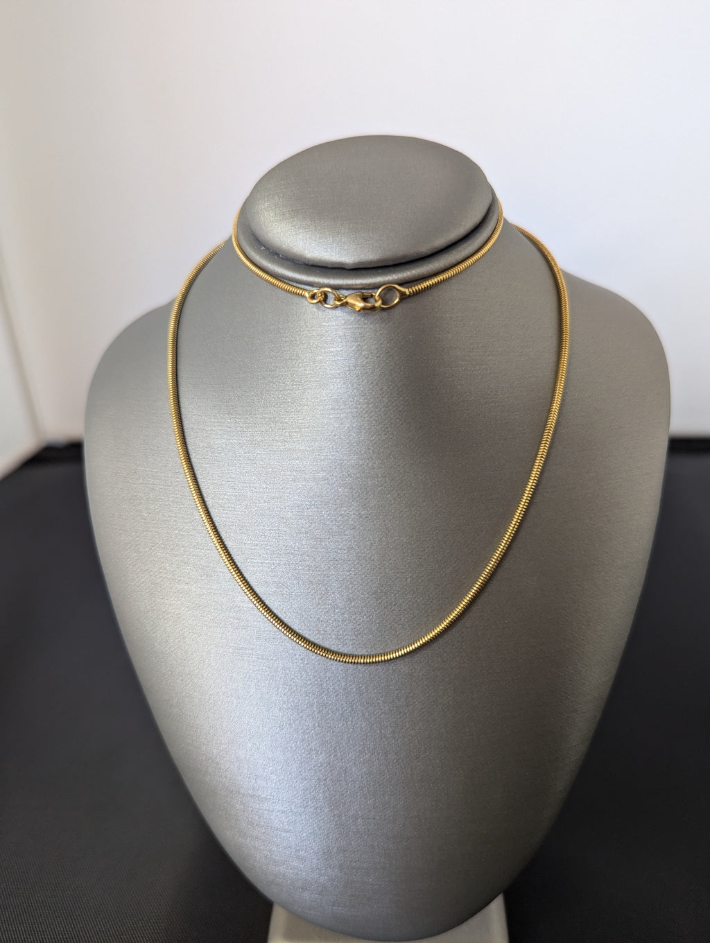 Cadena de serpiente de oro amarillo de 14 quilates