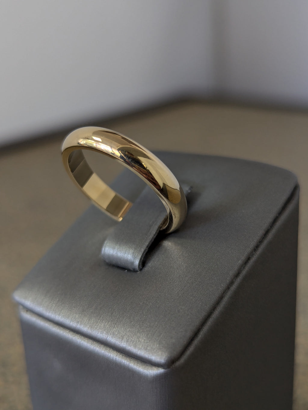 Anillo de boda de 14 quilates