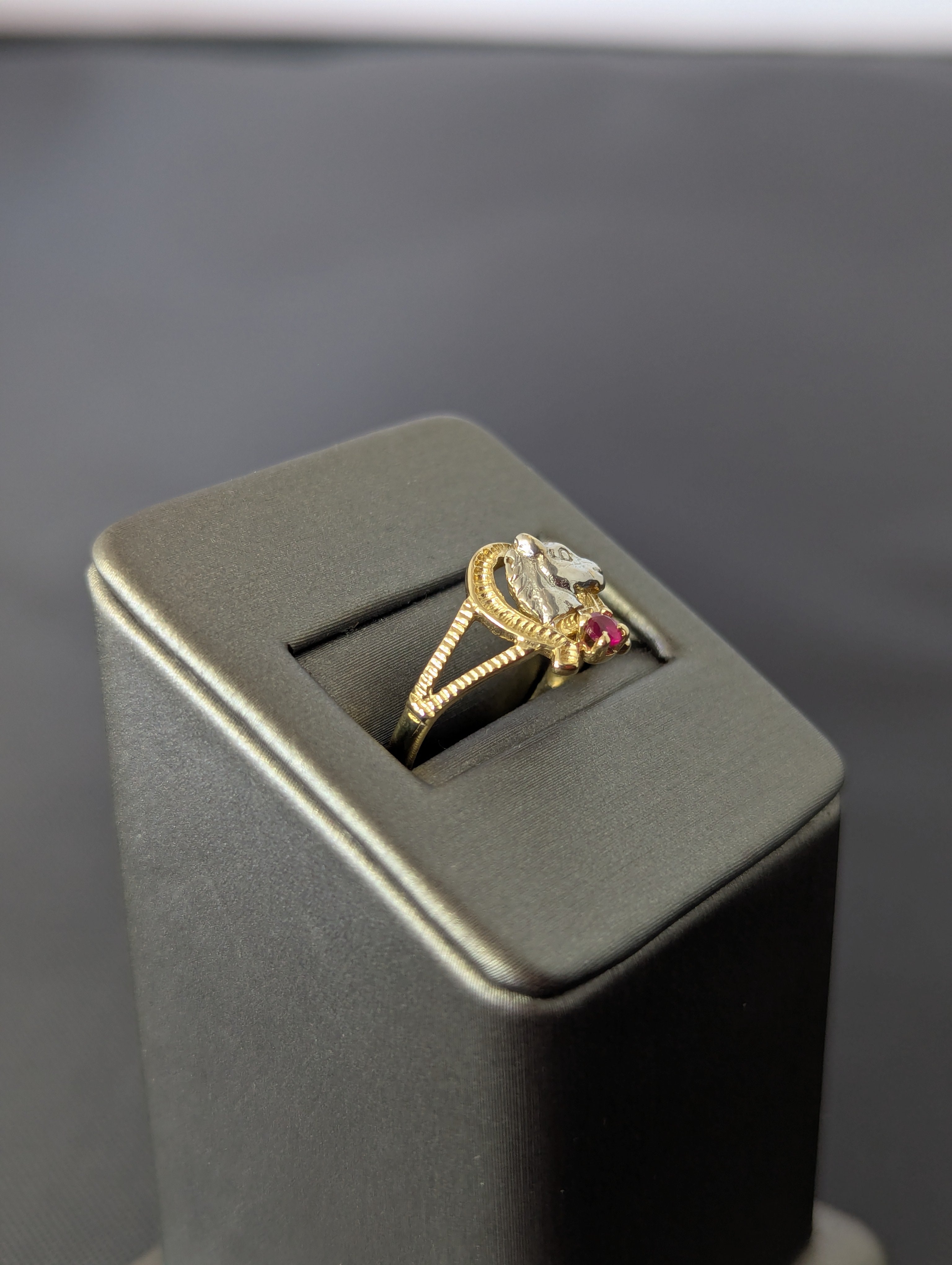 14K YG/WG Horse Ring