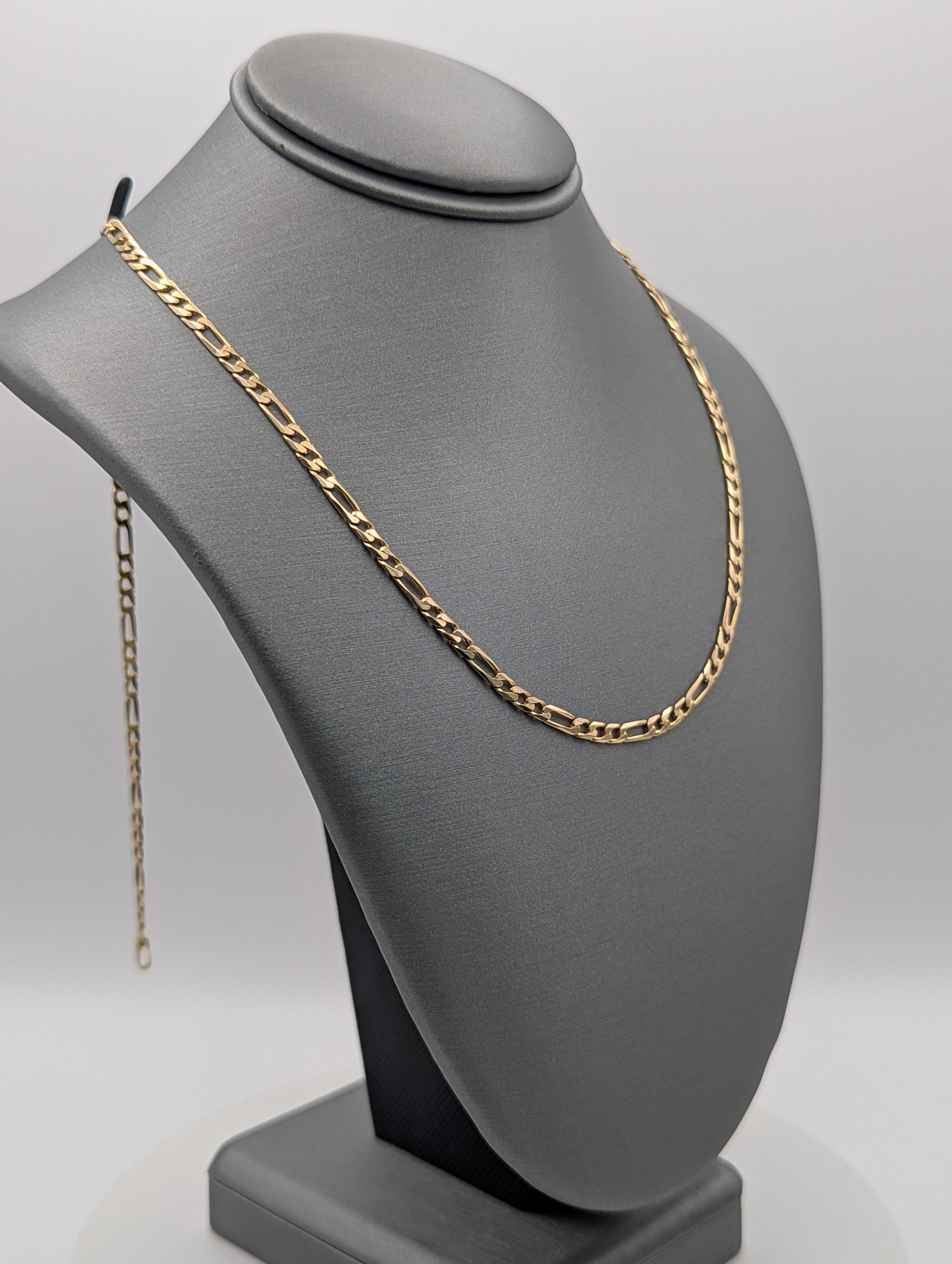 Cadena Fígaro de oro amarillo de 14K