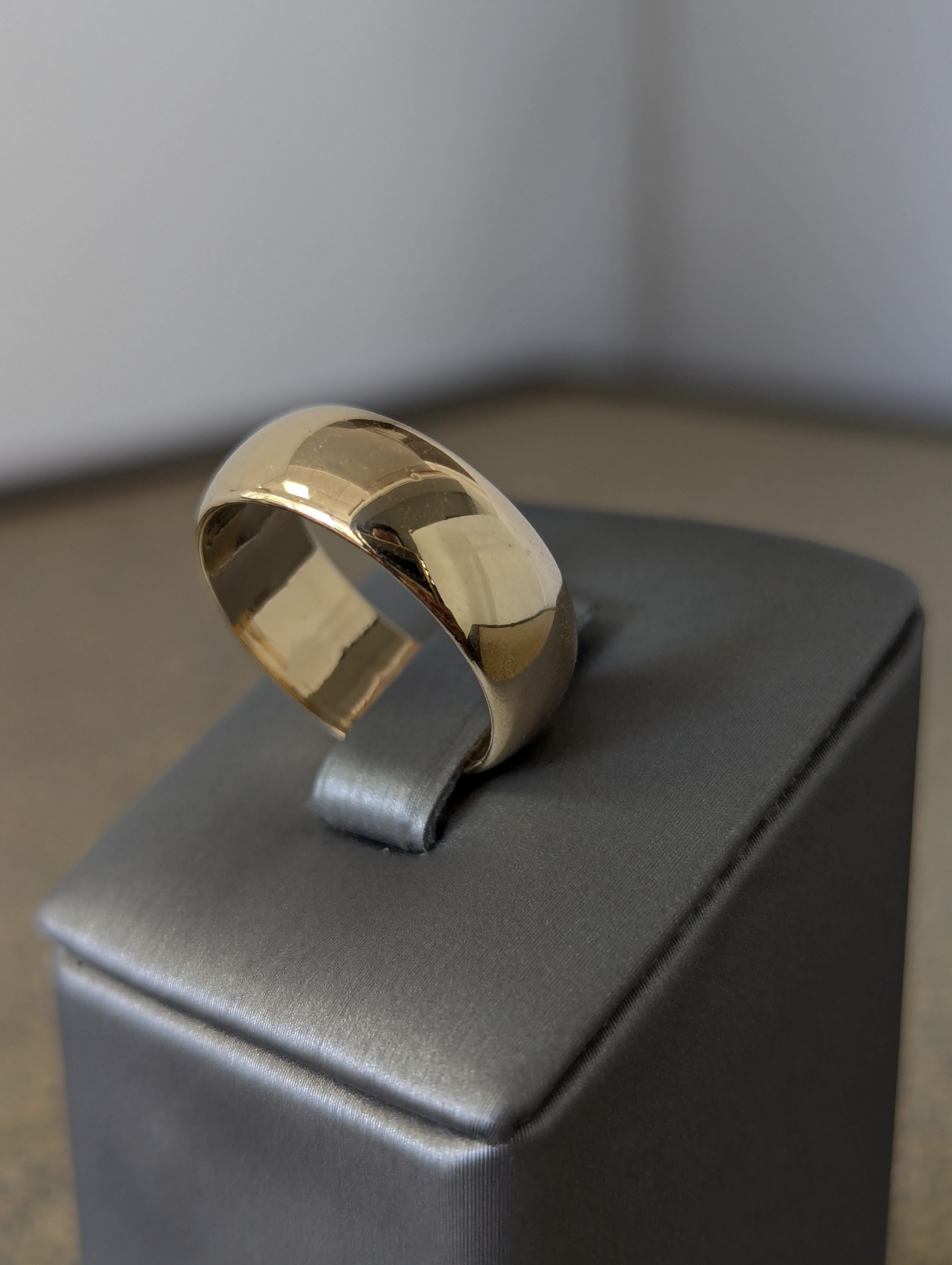 Anillo de boda de 14 quilates