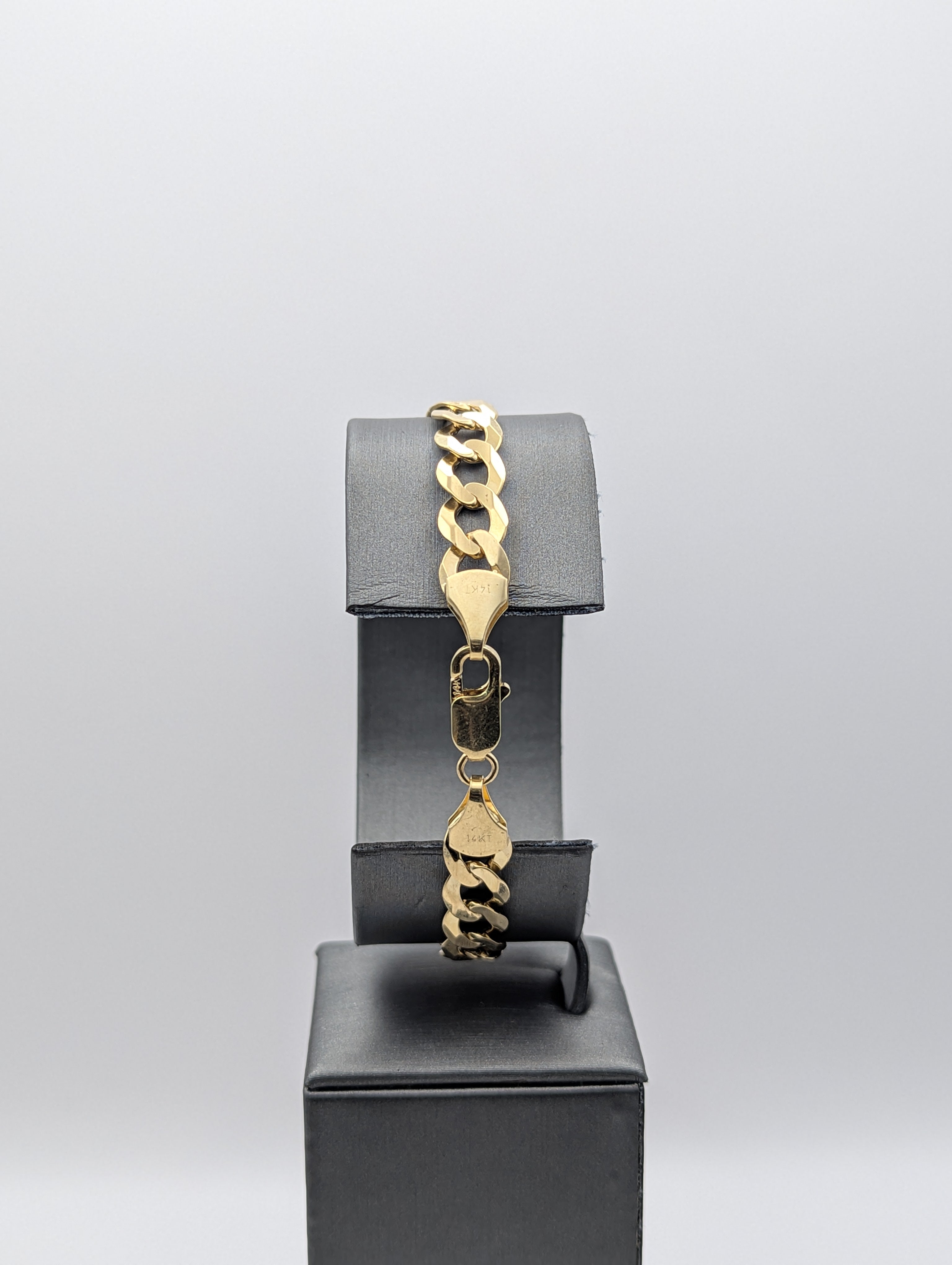 Pulsera de eslabones cubanos de oro amarillo de 14K