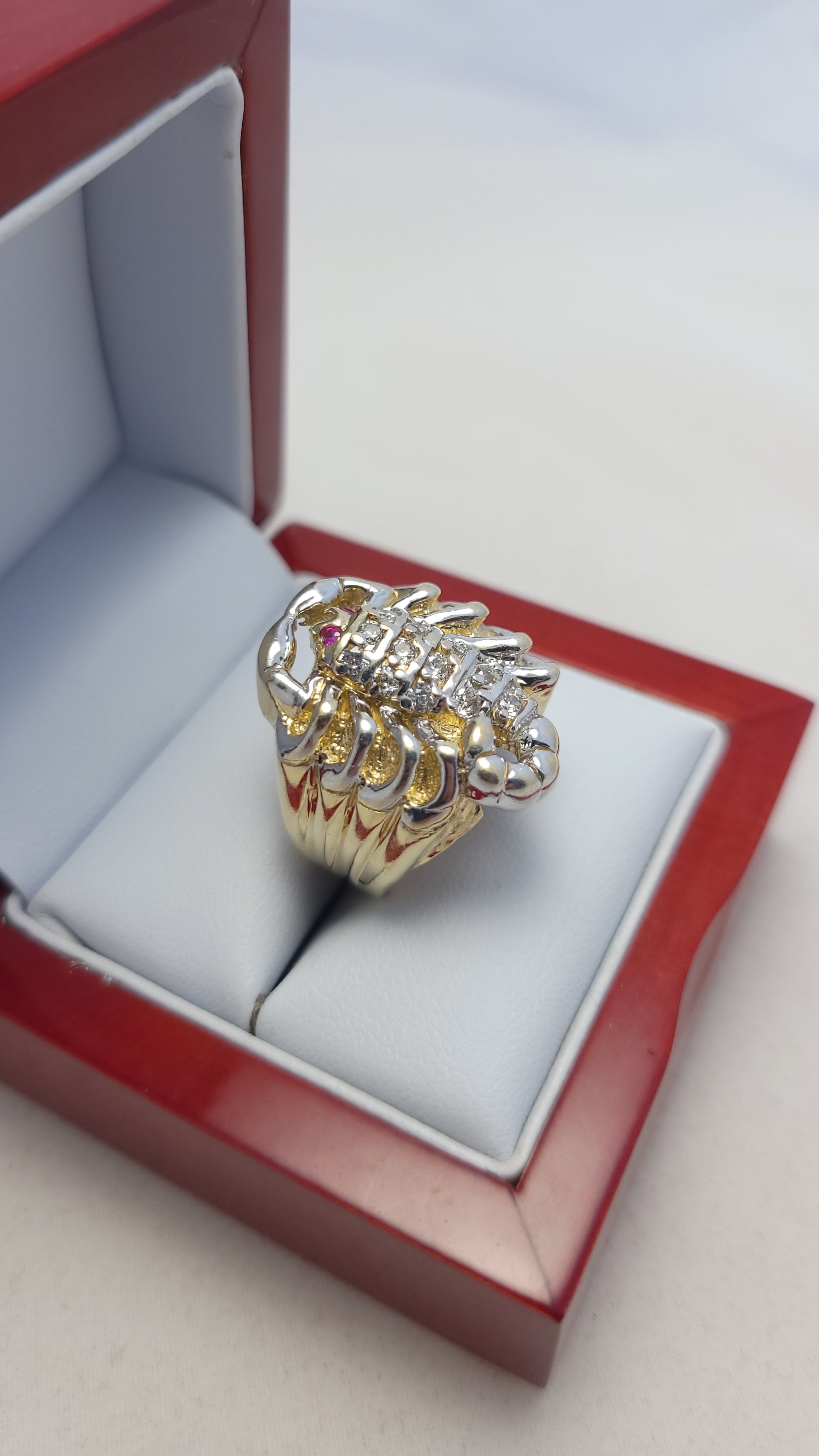 10K YG Scorpion Ring
