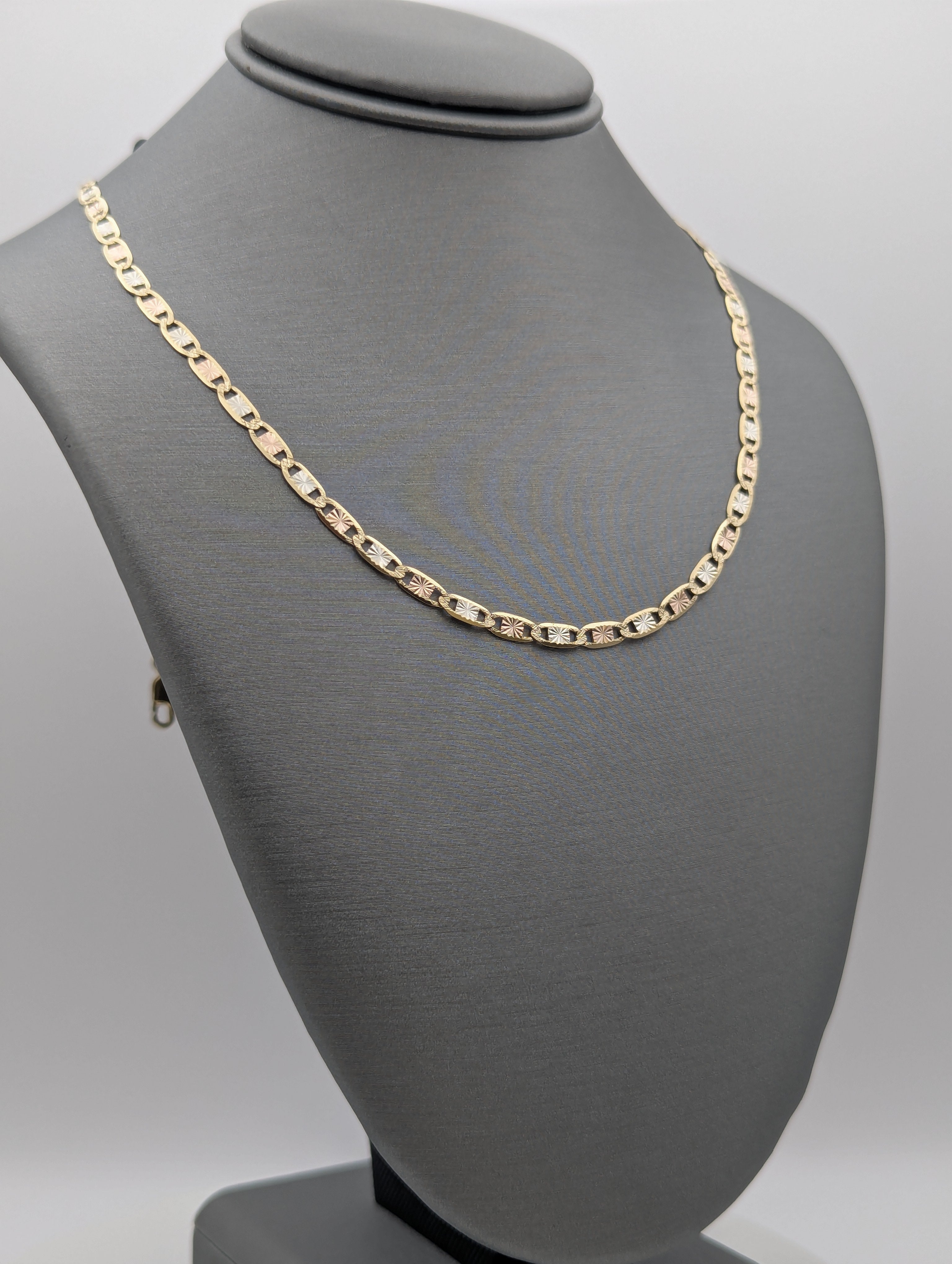Cadena Valentino de 14K