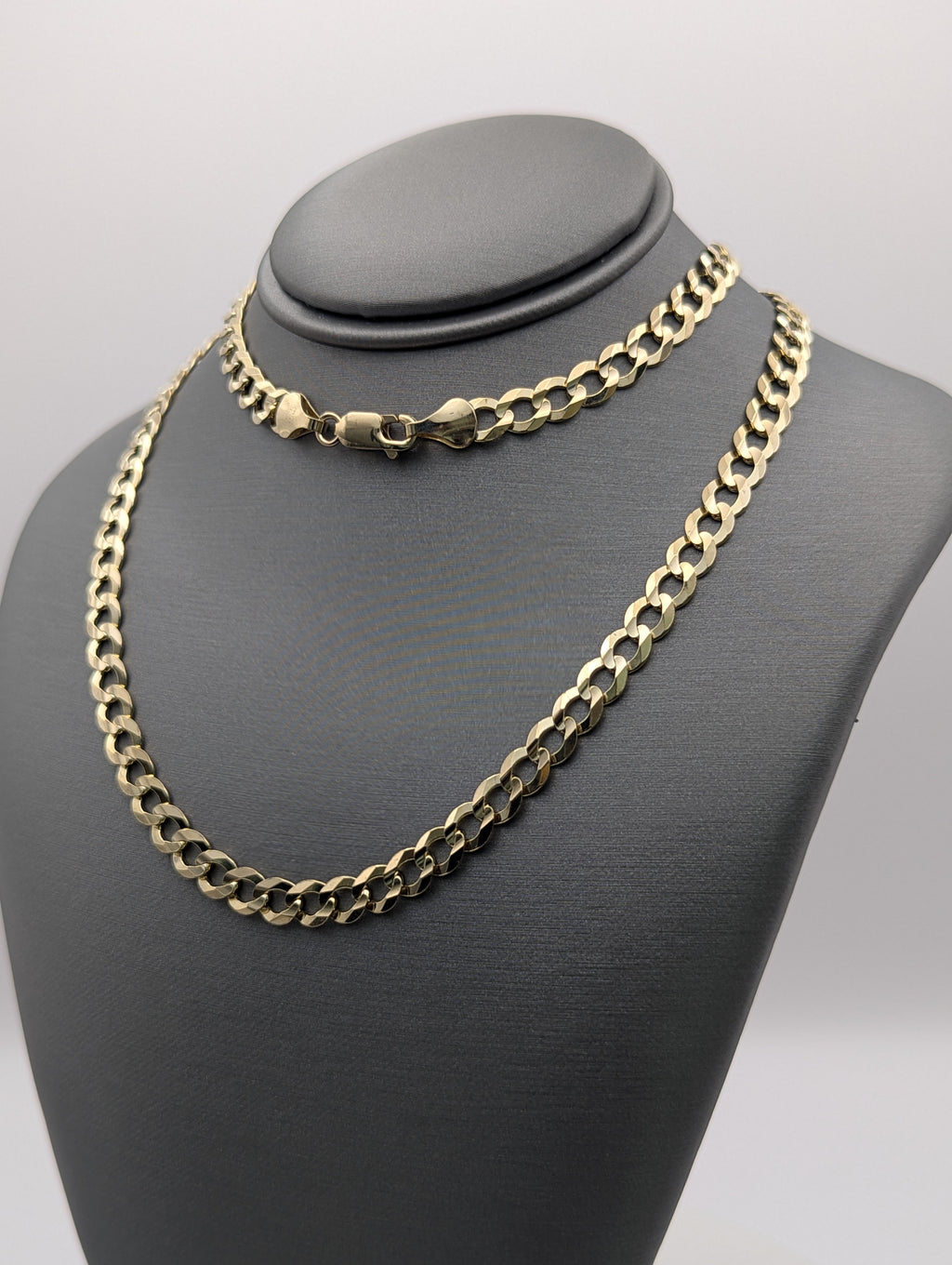 Cadena de eslabones de 14K en oro amarillo