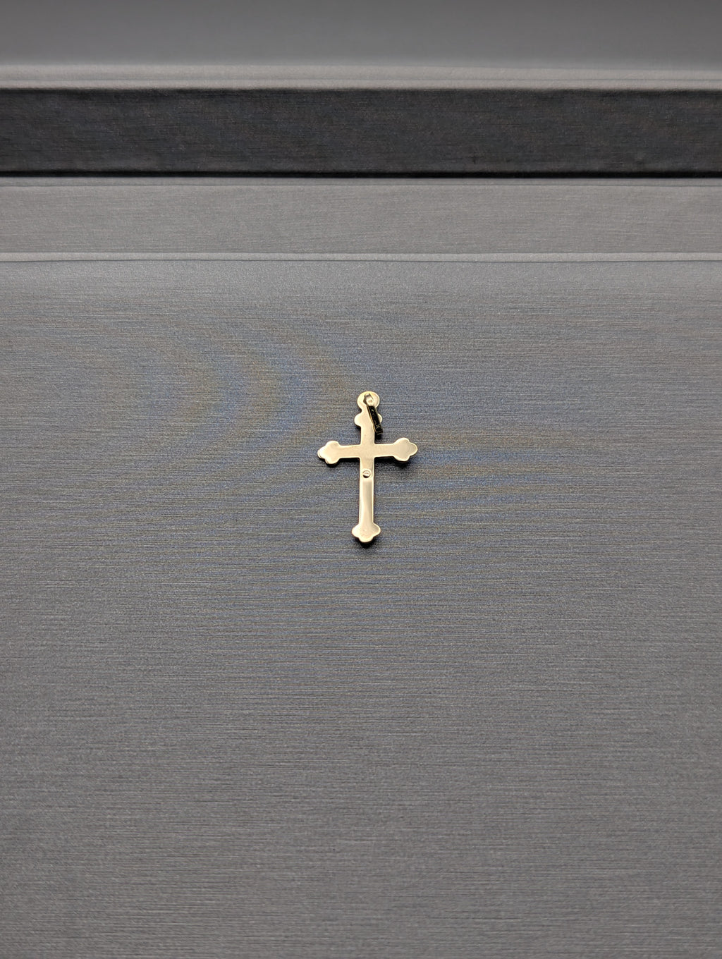 Colgante Crucifijo Tricolor de Oro de 14K