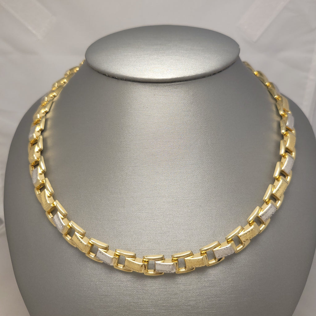Collar texturizado bicolor de 14 quilates