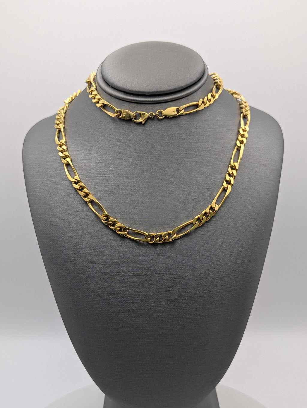 Cadena Fígaro de oro amarillo macizo de 14K